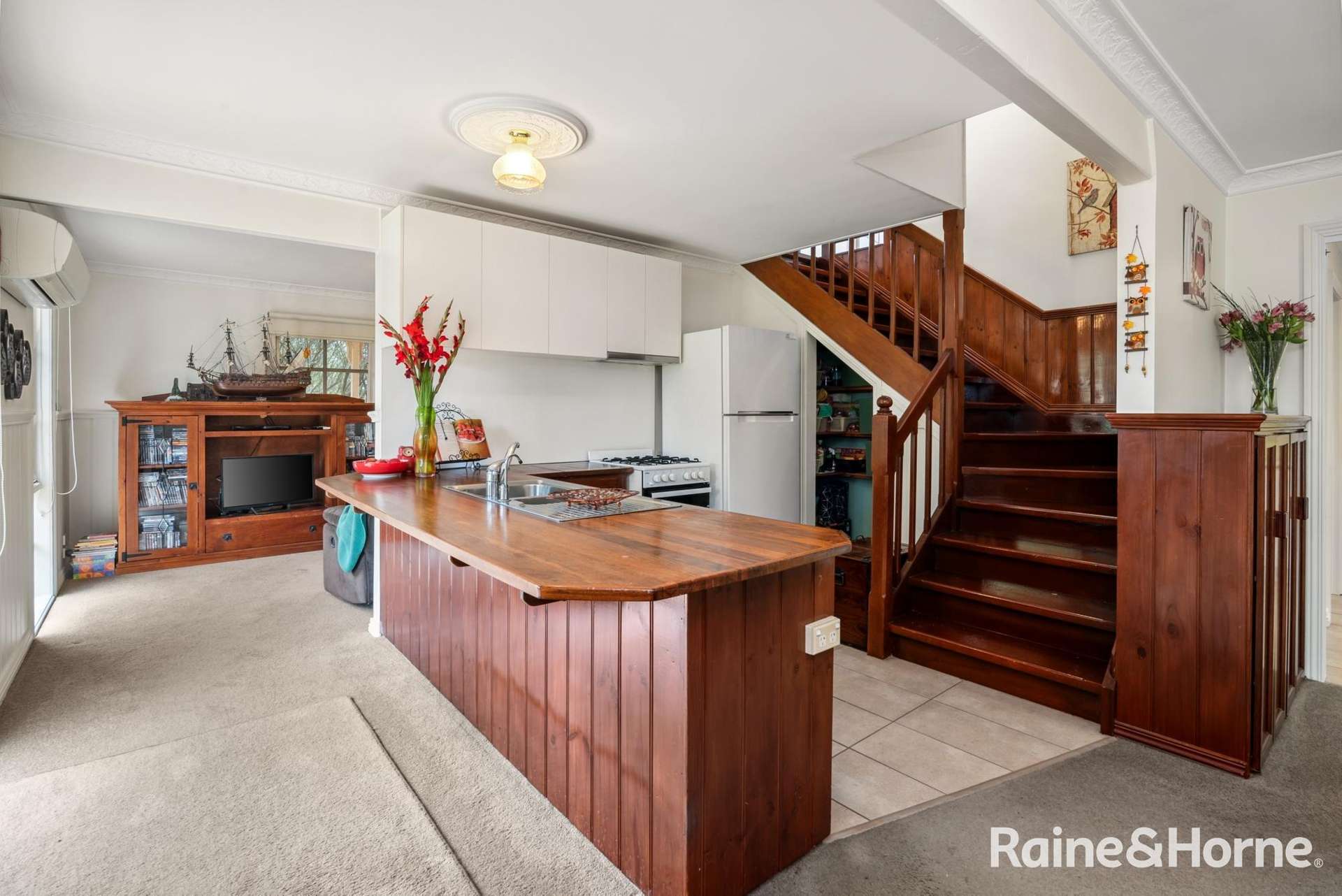 266 Redhill Road, Kyneton For Sale by Farmbuy.com - image 9