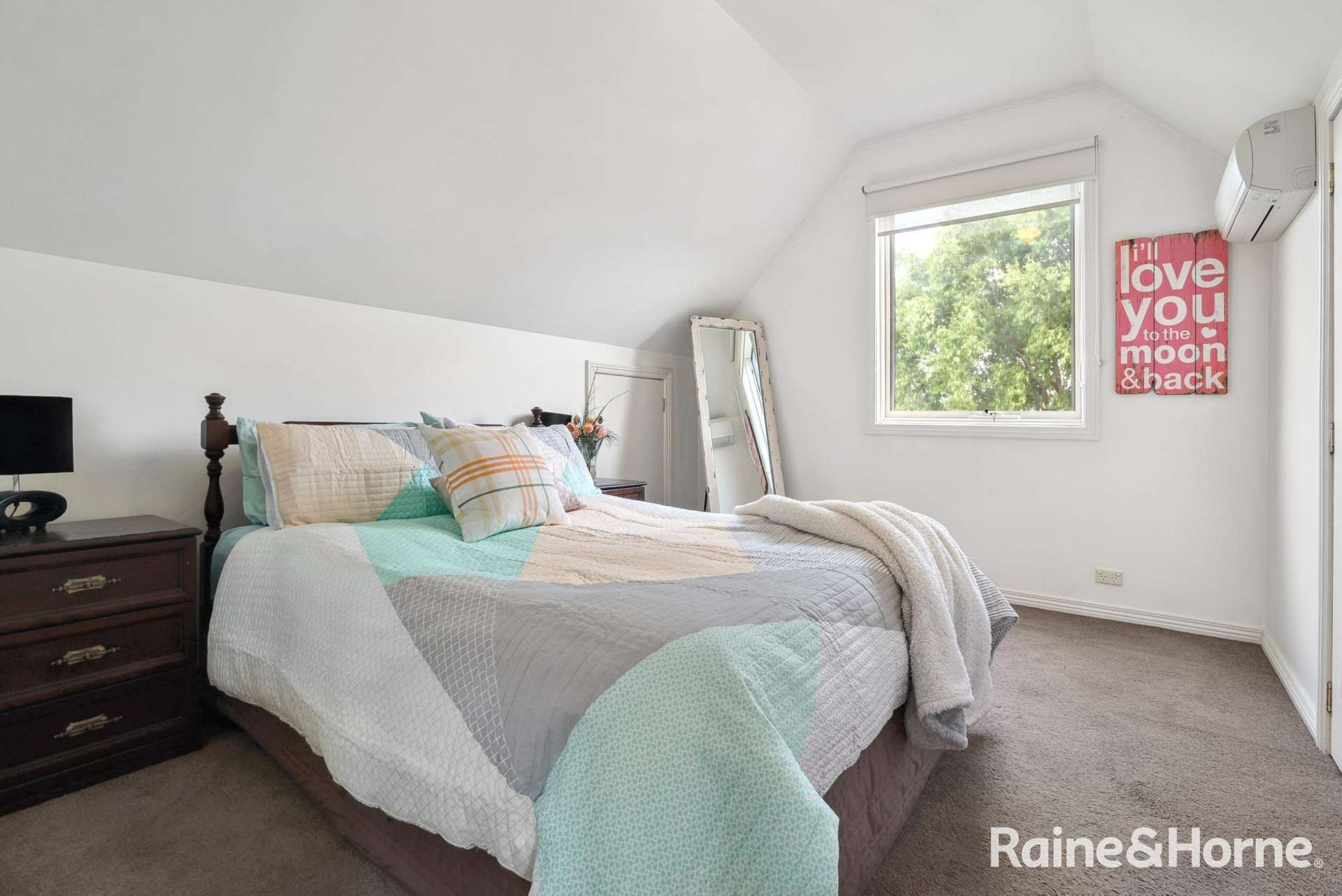 266 Redhill Road, Kyneton For Sale by Farmbuy.com - image 11