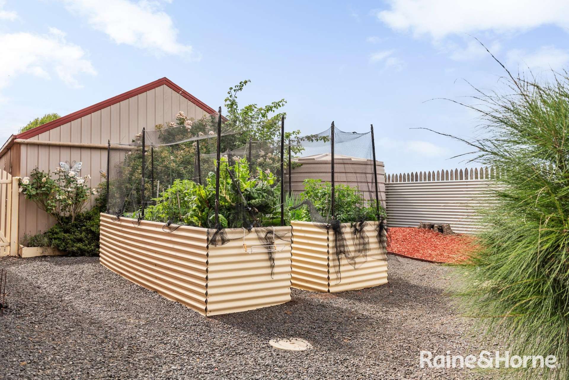 266 Redhill Road, Kyneton For Sale by Farmbuy.com - image 16