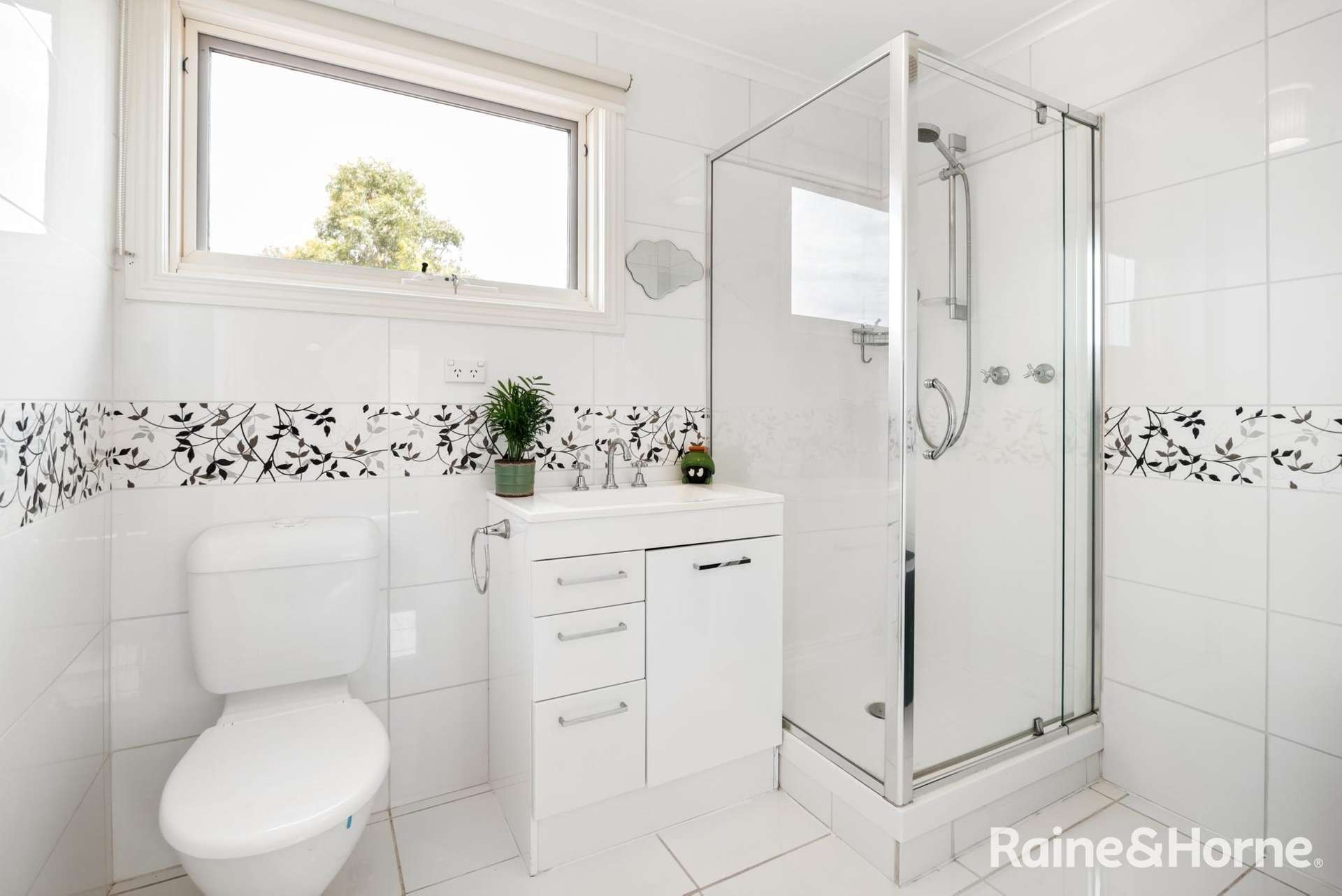 266 Redhill Road, Kyneton For Sale by Farmbuy.com - image 15