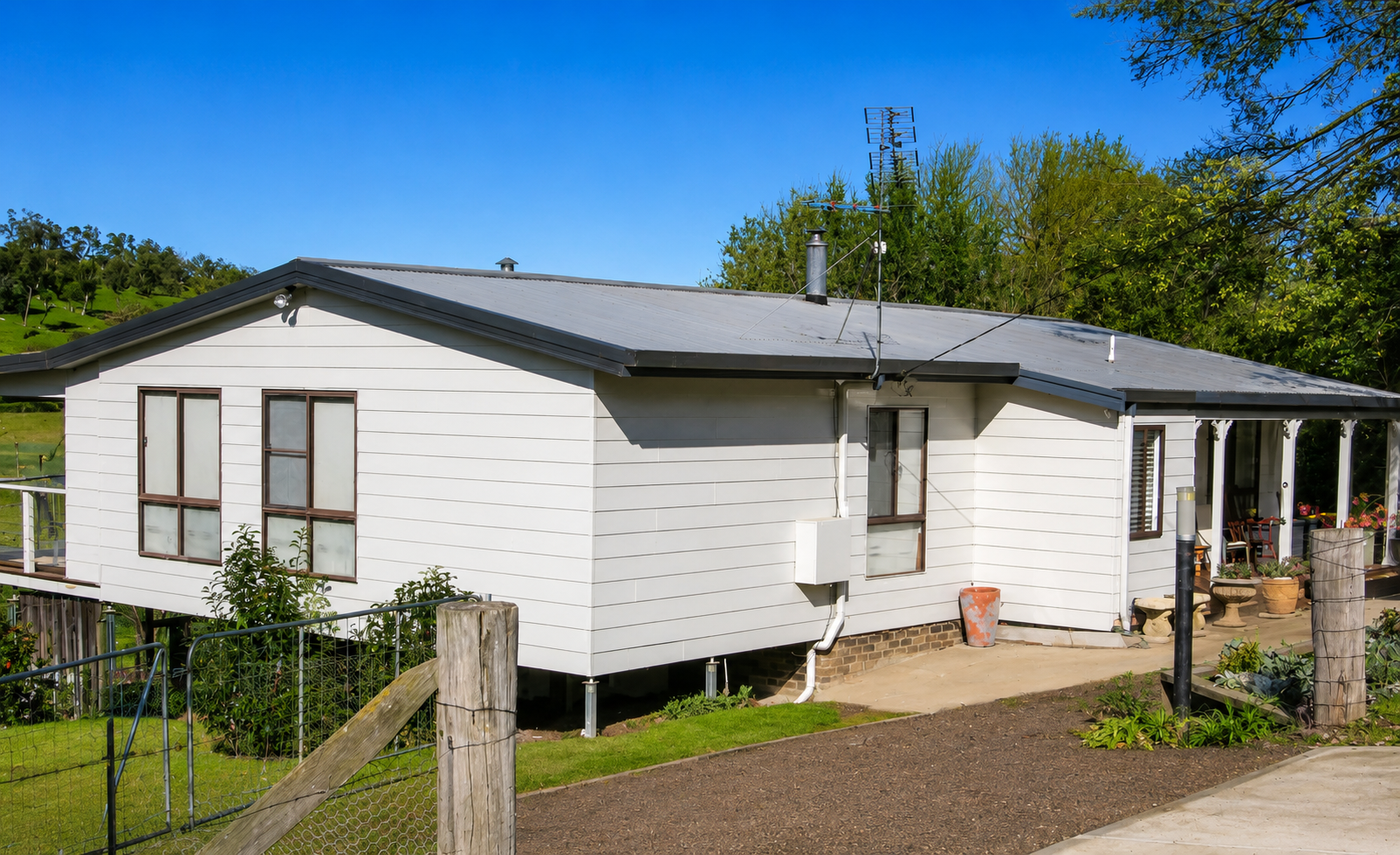 105s Derby Street, Walcha For Sale by Farmbuy.com - image 9