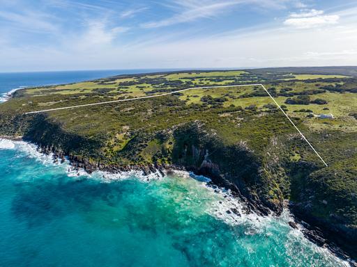 Farm For Sale - SA - Porky Flat - 5222 - 40.7 Ha of Kangaroo Island coast & 1 km (approx.) of absolute sea frontage. Flexible development approvals in place. 