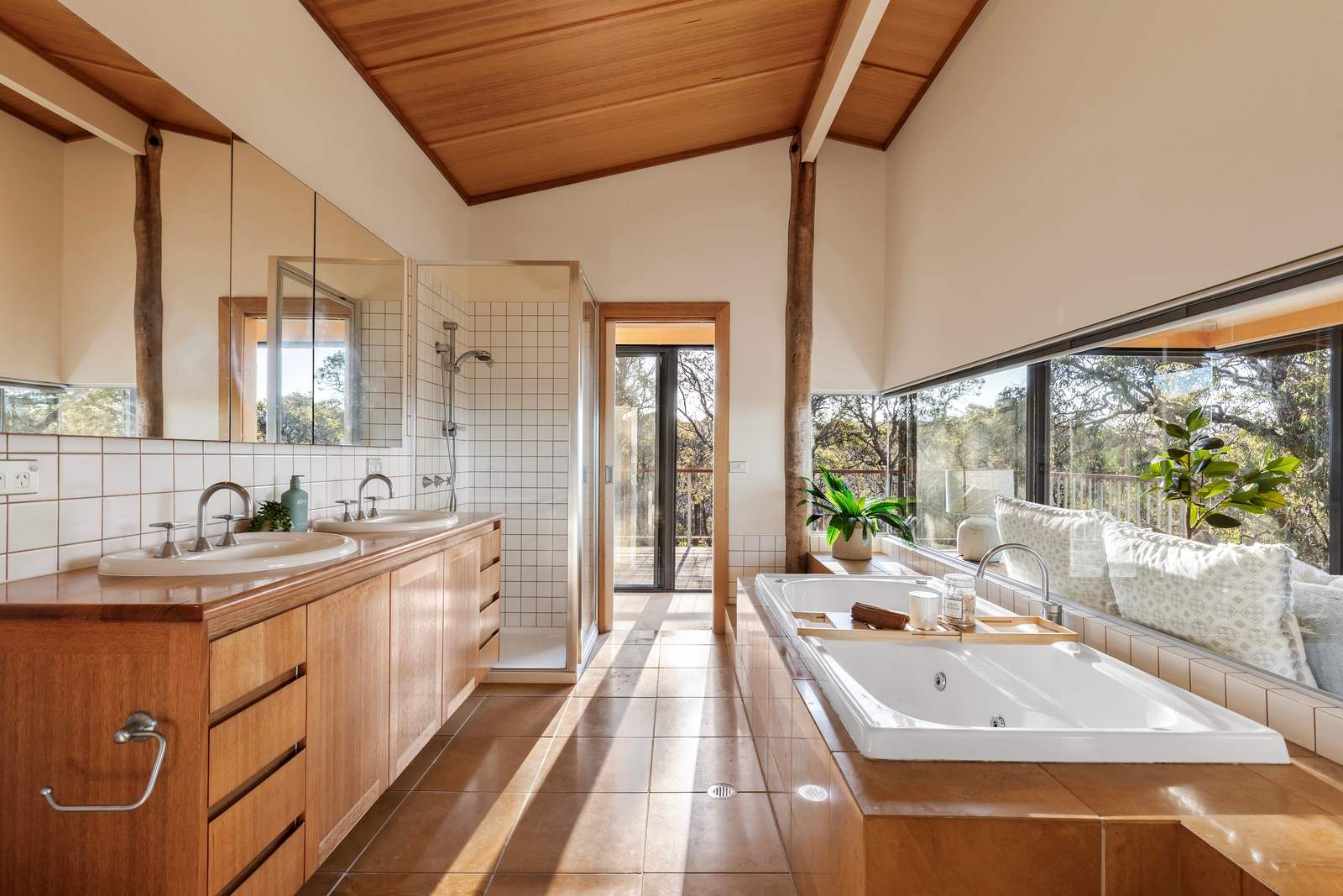 225 Jarosite Road, Bells Beach For Sale by Farmbuy.com - image 14