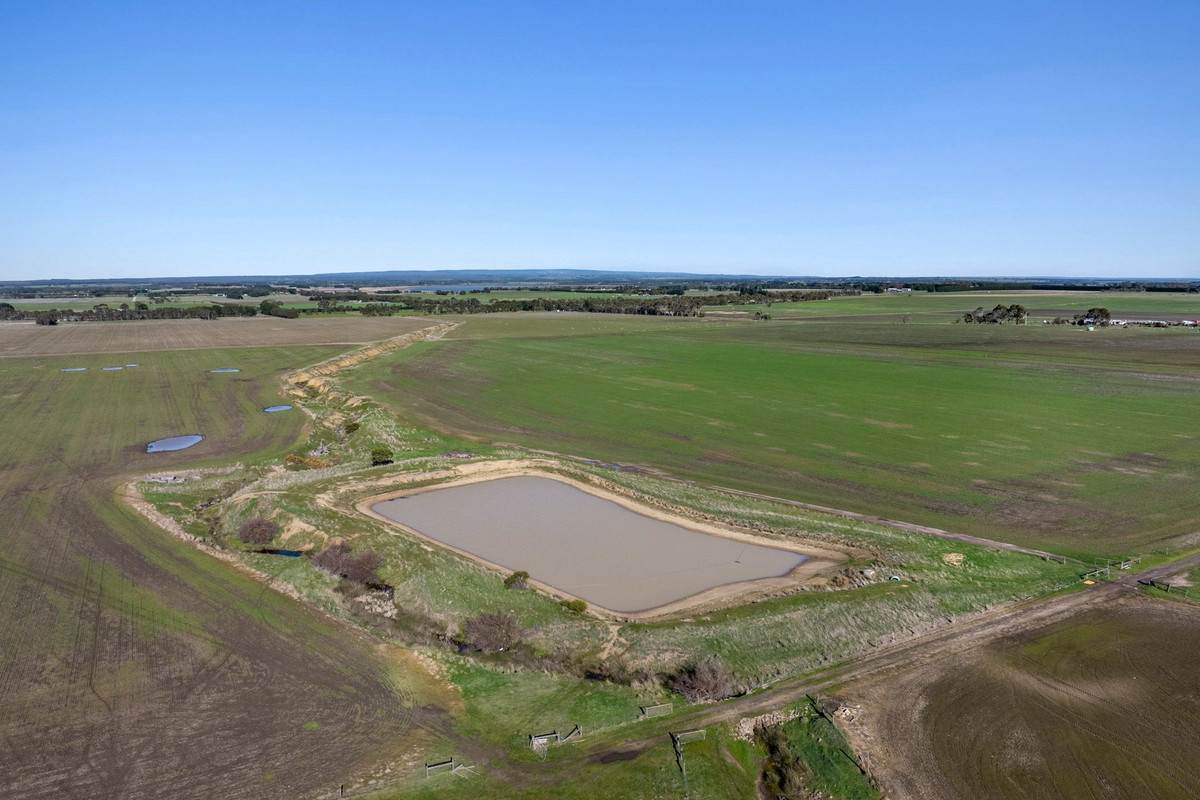 2125 Barrabool Road, Mount Moriac For Sale by Farmbuy.com - image 4