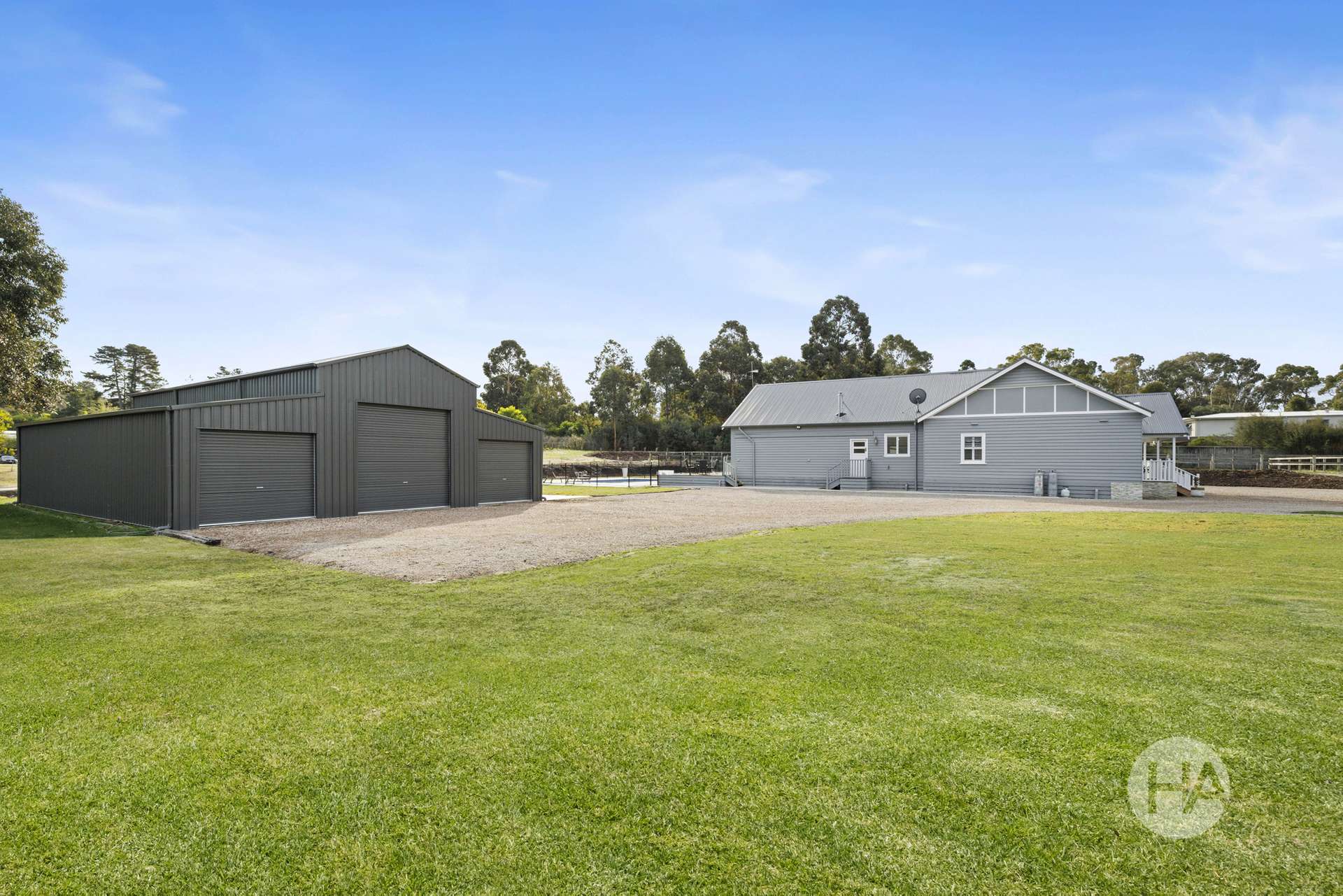 99 West Road, Langwarrin South For Sale by Farmbuy.com - image 14