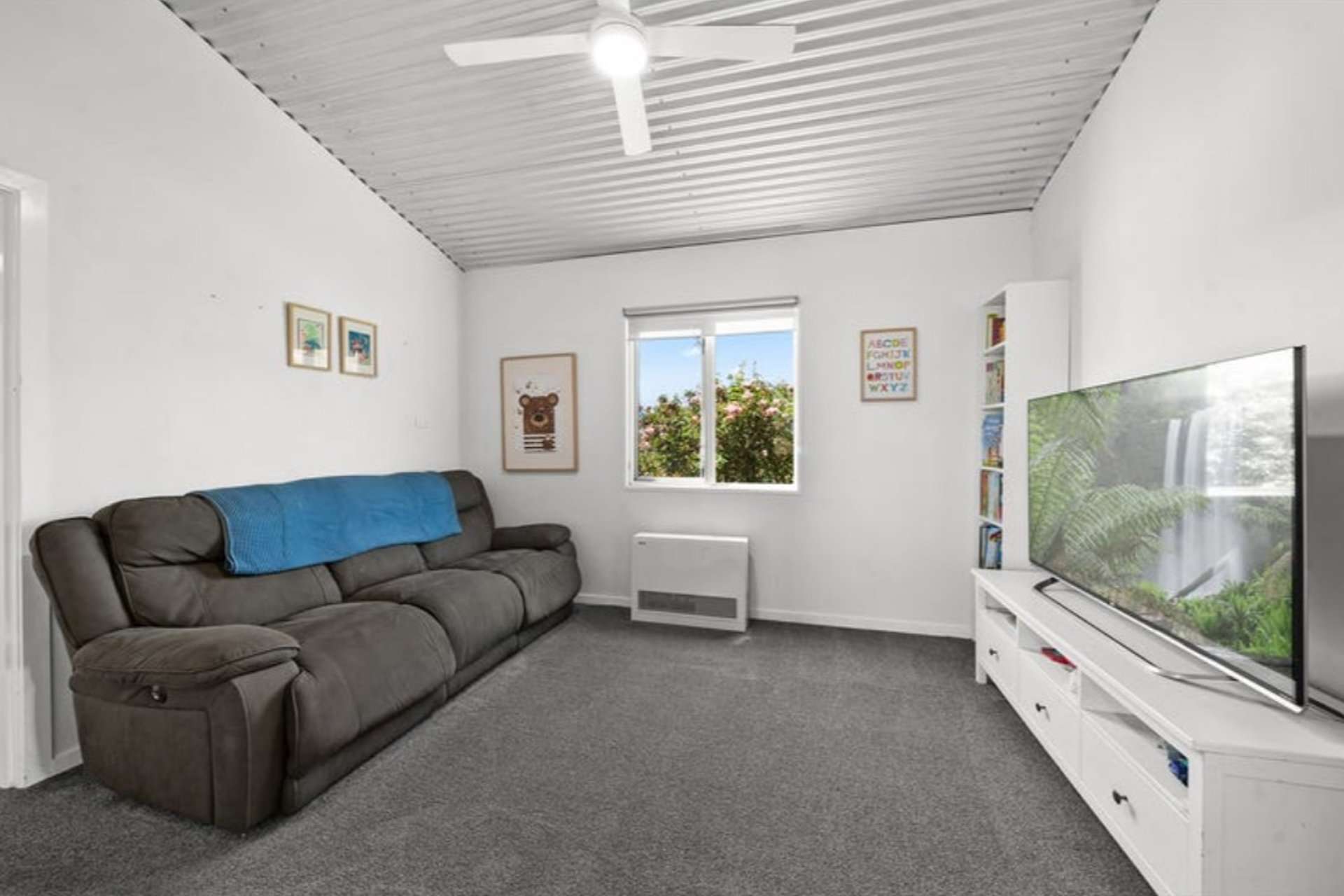 1039 Euradux Road, Larbert For Sale by Farmbuy.com - image 6
