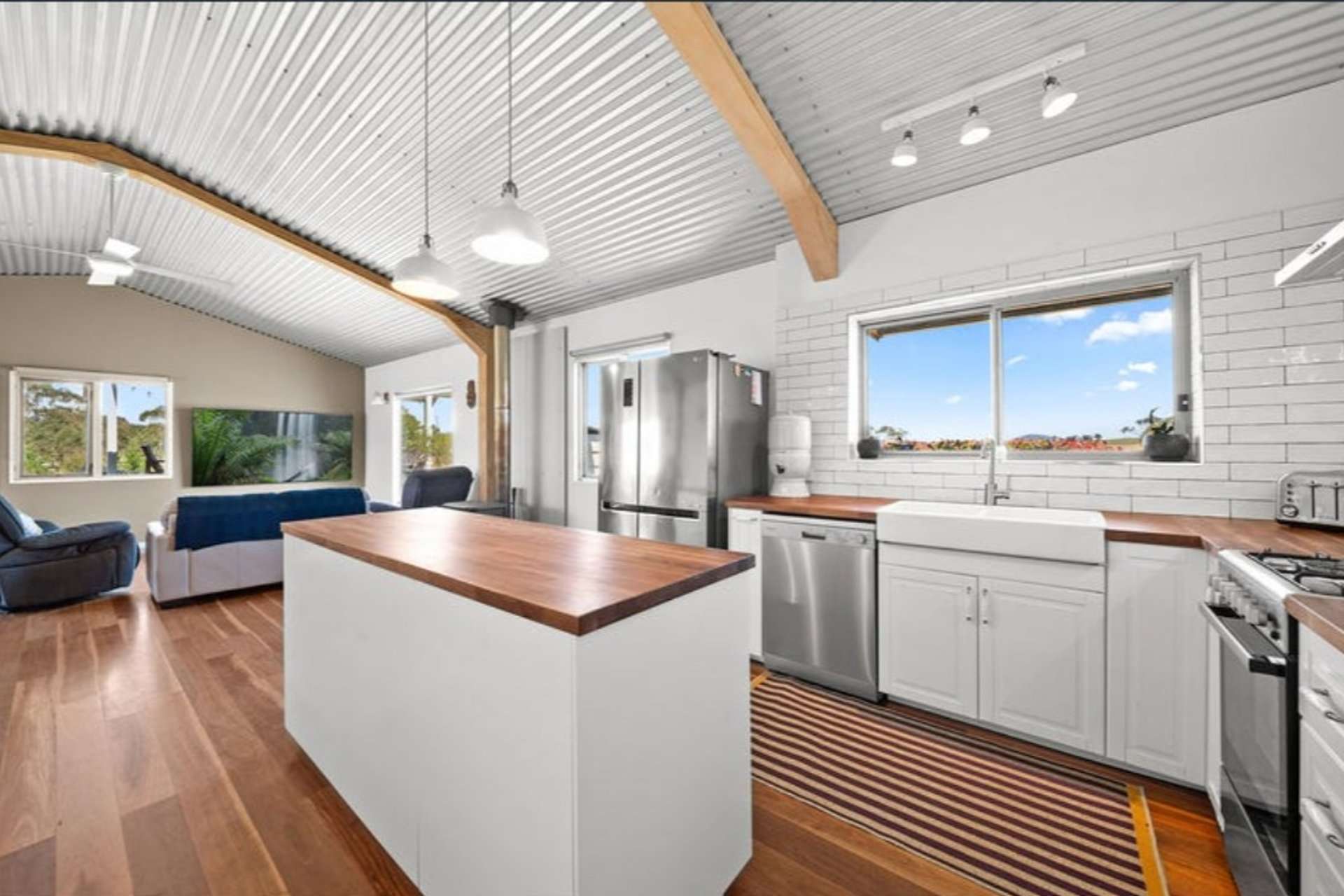 1039 Euradux Road, Larbert For Sale by Farmbuy.com - image 2