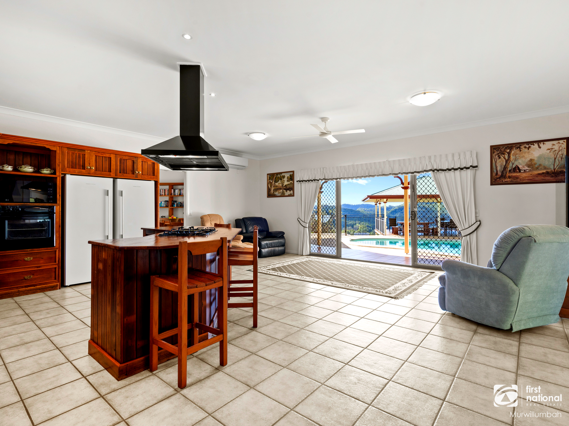 7083 Tweed Valley Way, Dunbible For Sale by Farmbuy.com - image 3