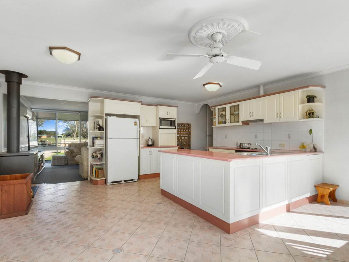 123 Crooke Street, East Bairnsdale For Sale by Farmbuy.com - image 7