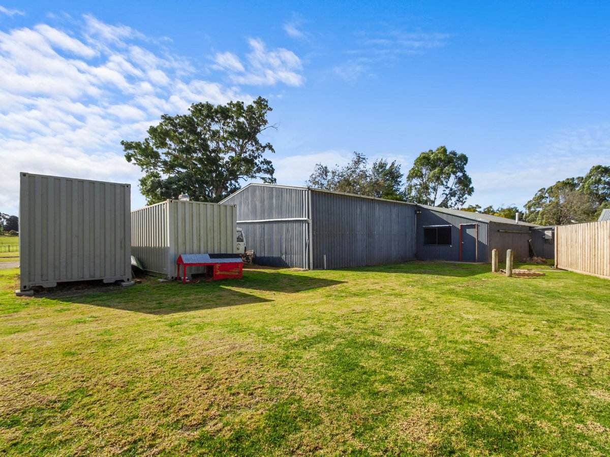 123 Crooke Street, East Bairnsdale For Sale by Farmbuy.com - image 21