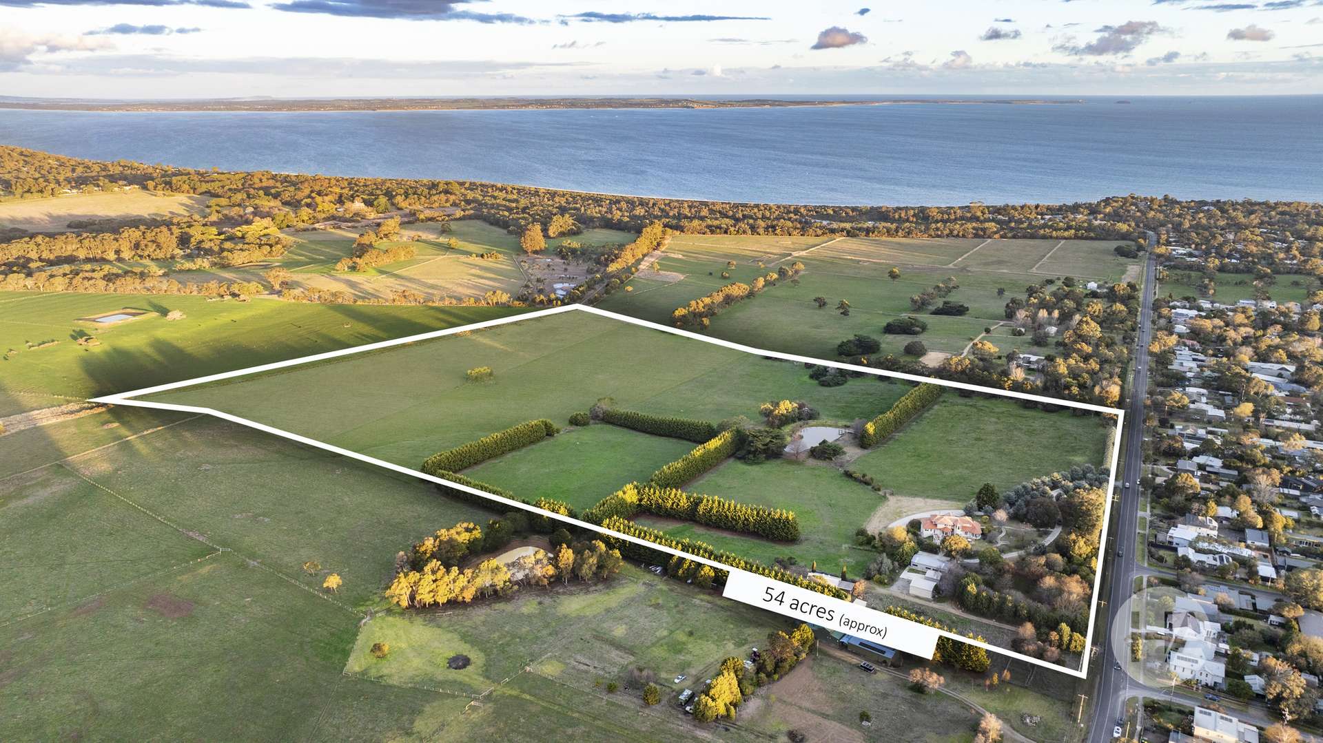 21 Balnarring Beach Road, Balnarring For Sale by Farmbuy.com - image 1