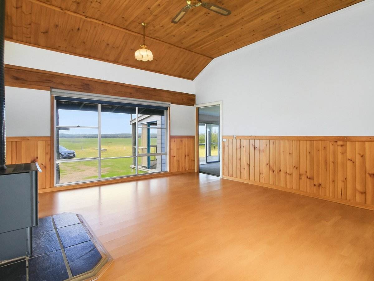 473 Princes Highway, Orbost For Sale by Farmbuy.com - image 3