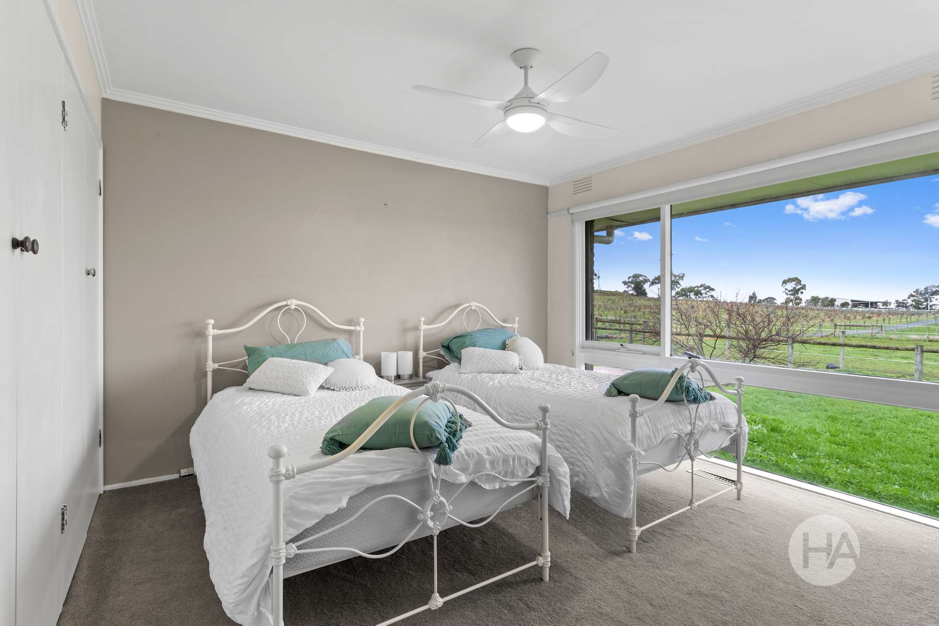 940 North Road, Pearcedale For Sale by Farmbuy.com - image 4