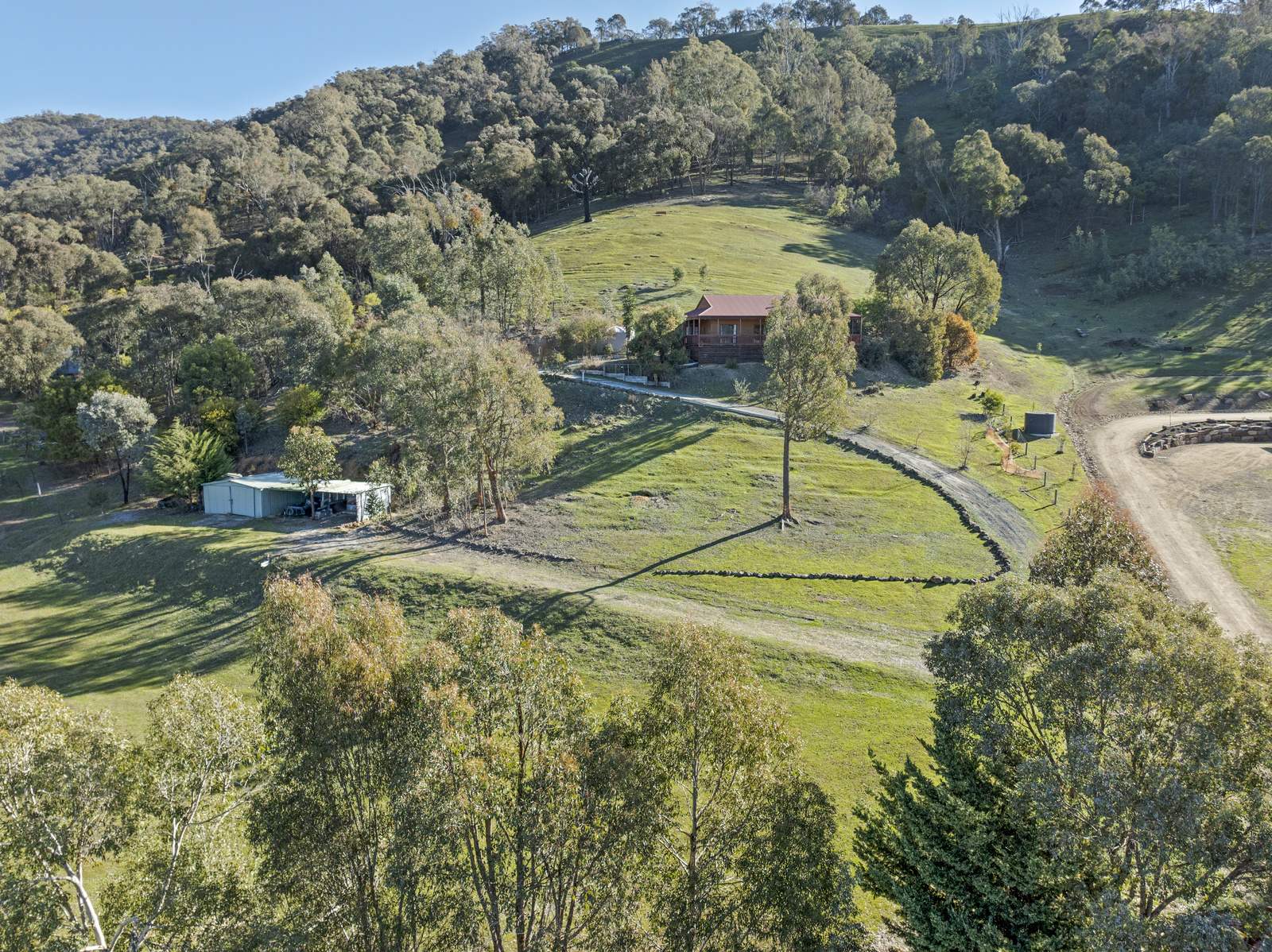 851 Sonnberg Drive, Bonnie Doon For Sale by Farmbuy.com - image 2