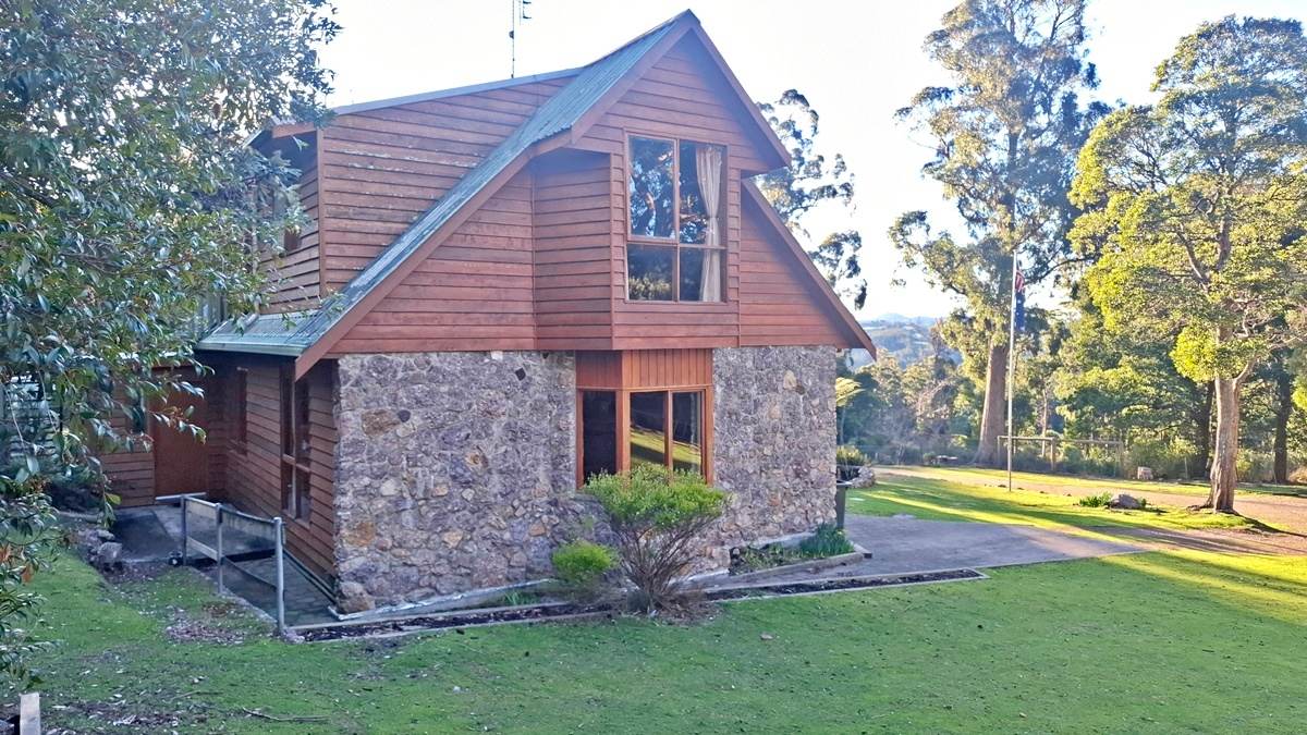 105 McCoys Road, Claude Road Sold by Farmbuy.com - image 3