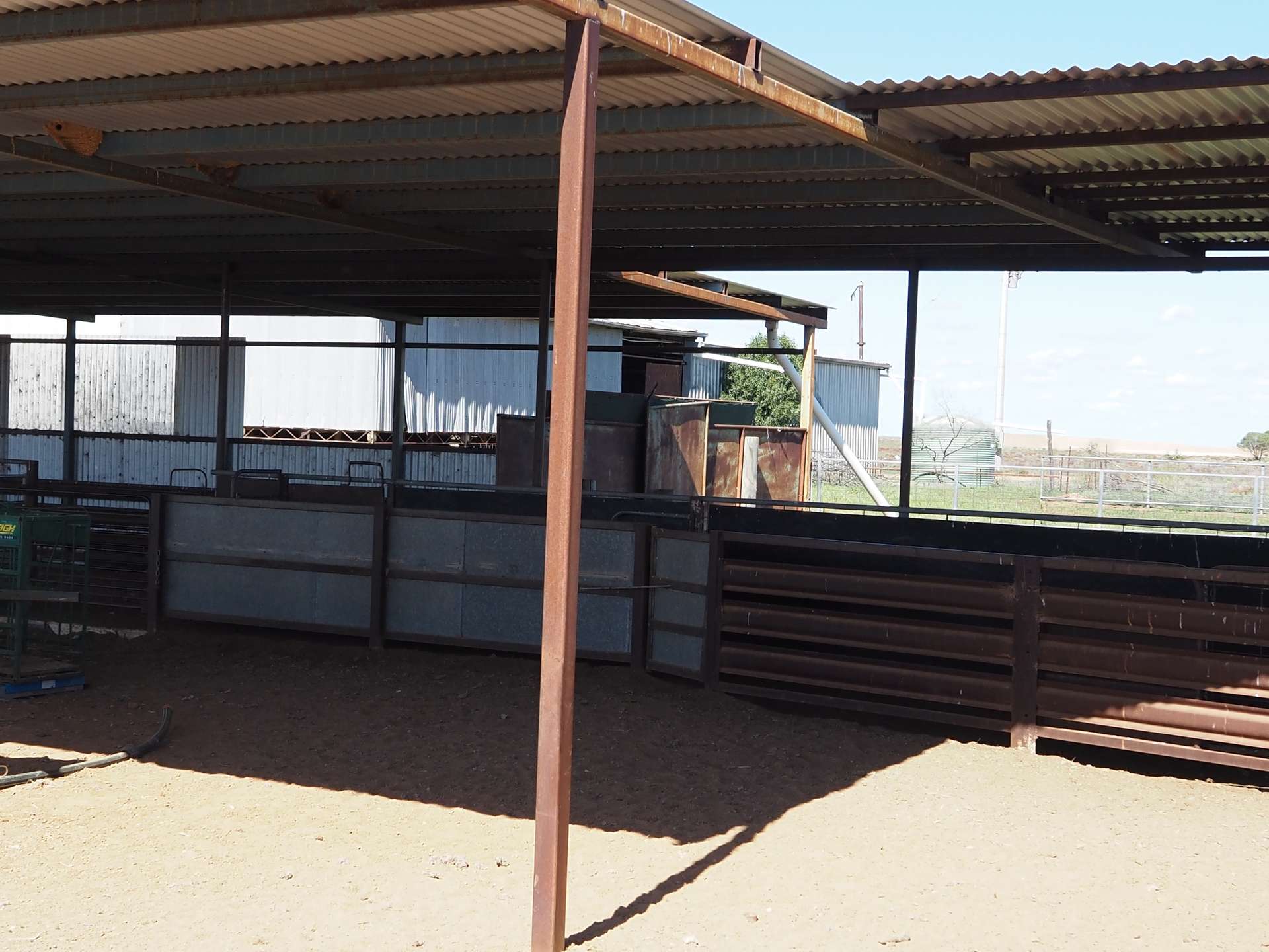 'Gundalundie' | 3989 Clare-Mossgiel Road, Mossgiel Sold by Farmbuy.com - image 7