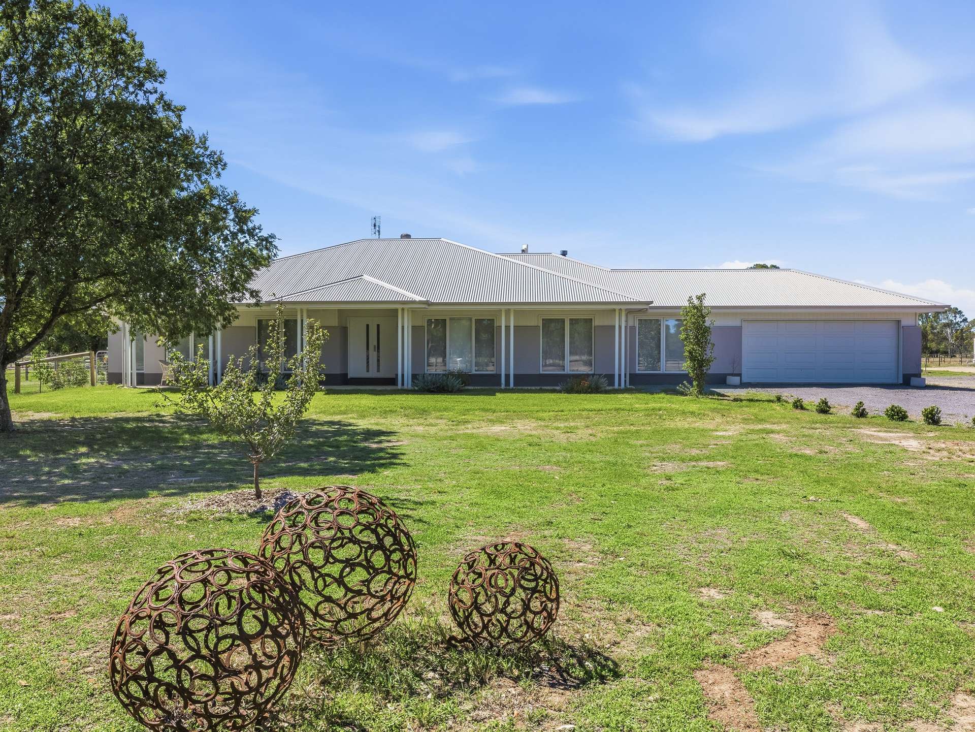 364 Goomalibee Road, Benalla For Sale by Farmbuy.com - image 3