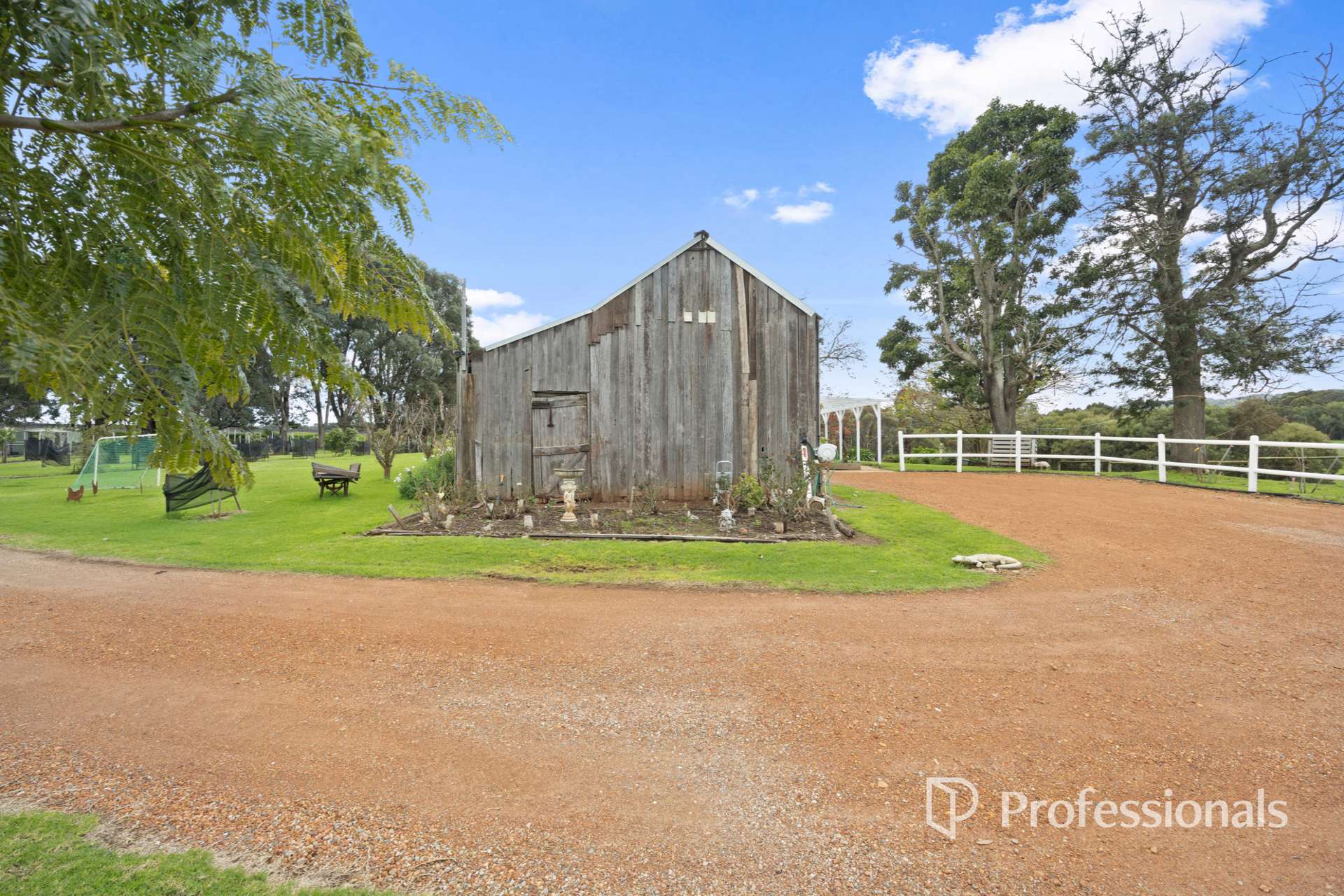 100 Russell Road, Burekup Sold by Farmbuy.com - image 33