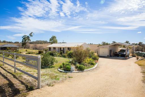 10 Dog Trap Lane, Inverell NSW 2360