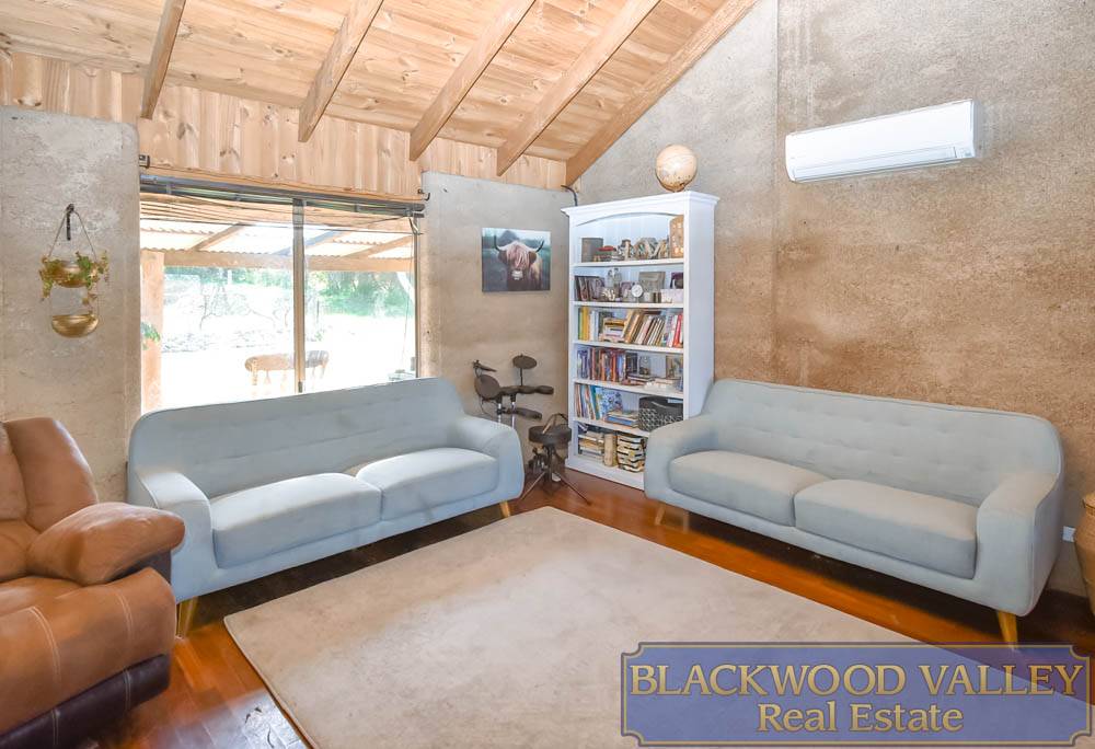 854 Six Mile Road, Boyup Brook Sold by Farmbuy.com - image 9