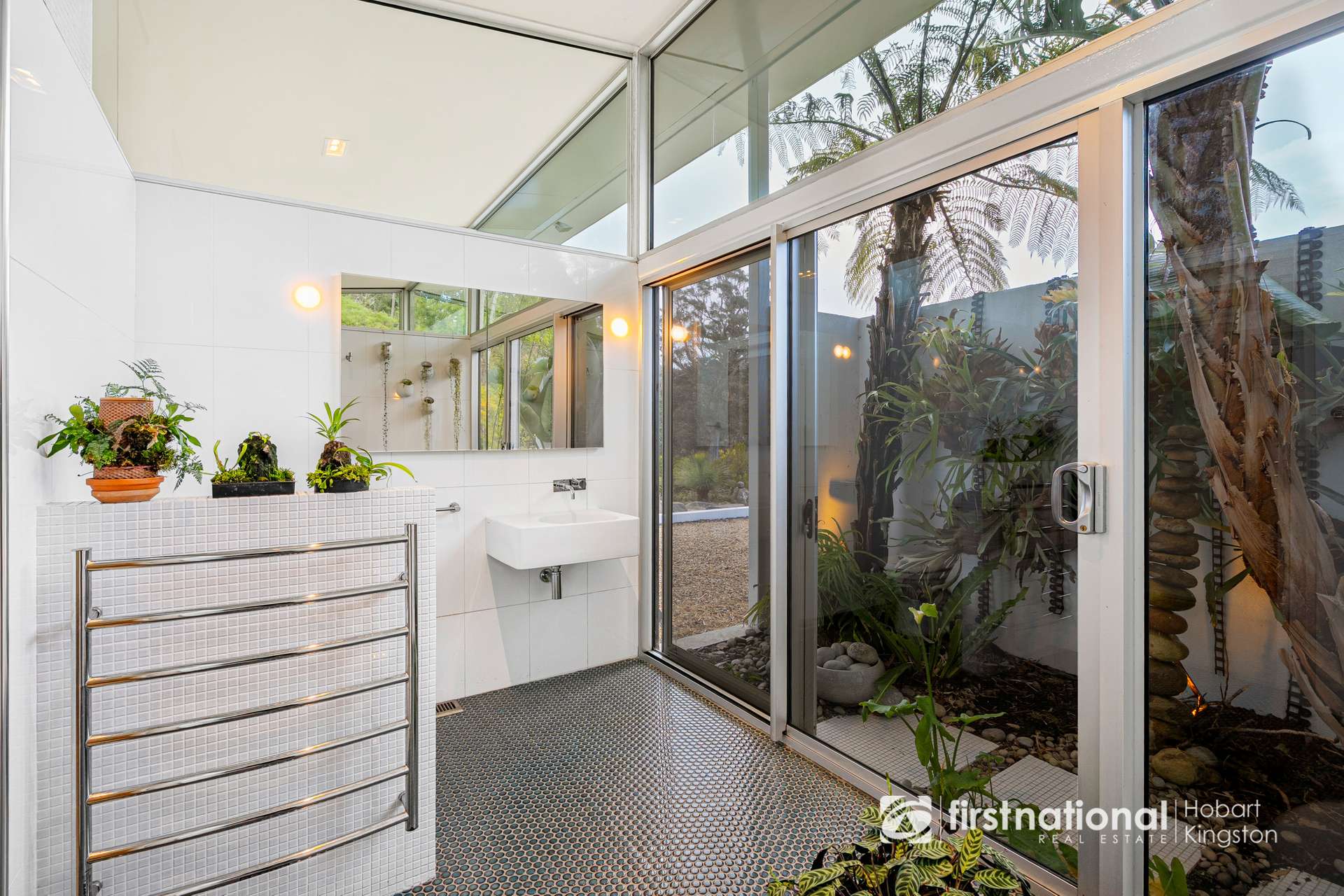 60 Old Summerleas Road, Kingston For Sale by Farmbuy.com - image 18