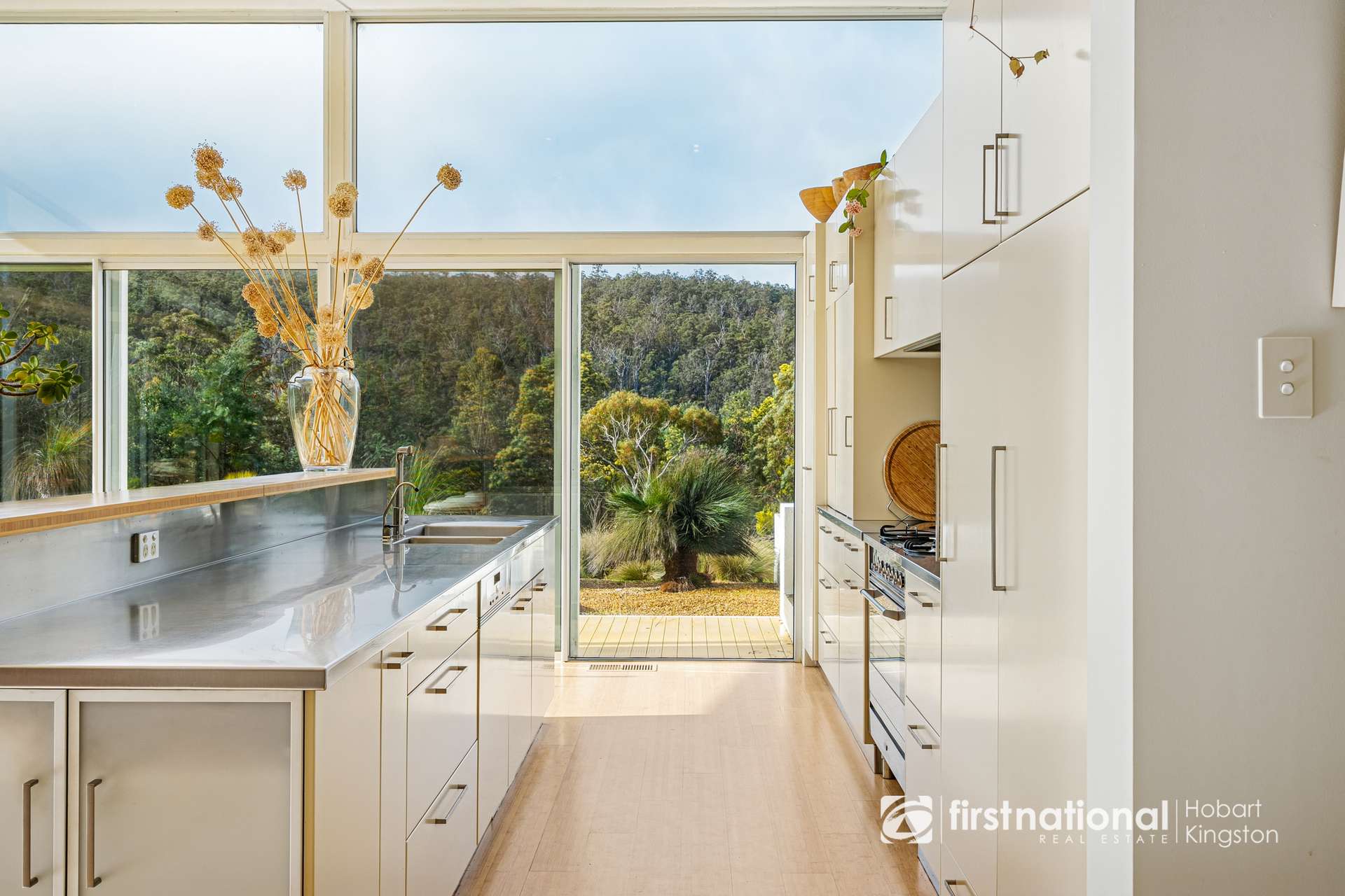 60 Old Summerleas Road, Kingston For Sale by Farmbuy.com - image 7