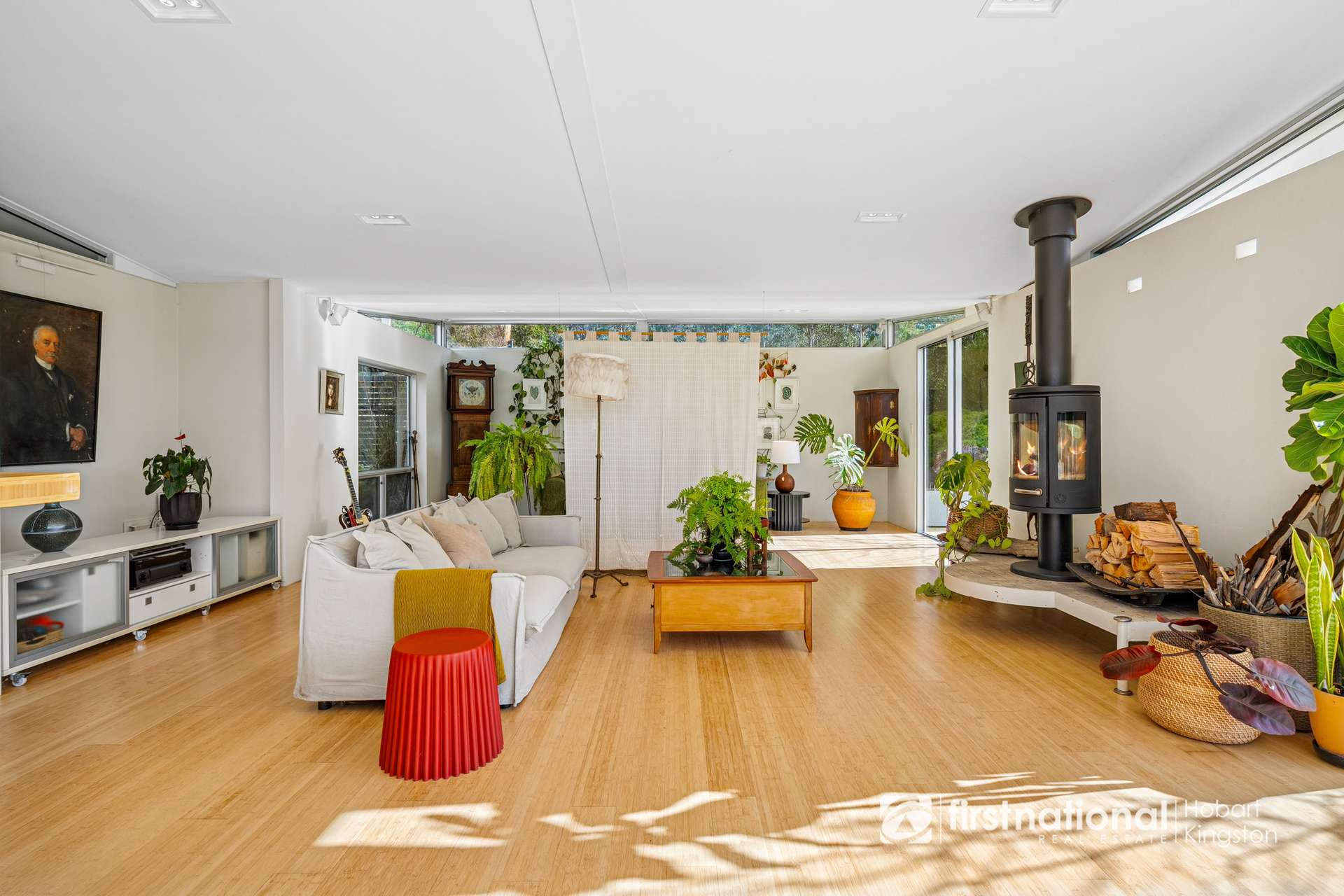 60 Old Summerleas Road, Kingston For Sale by Farmbuy.com - image 9