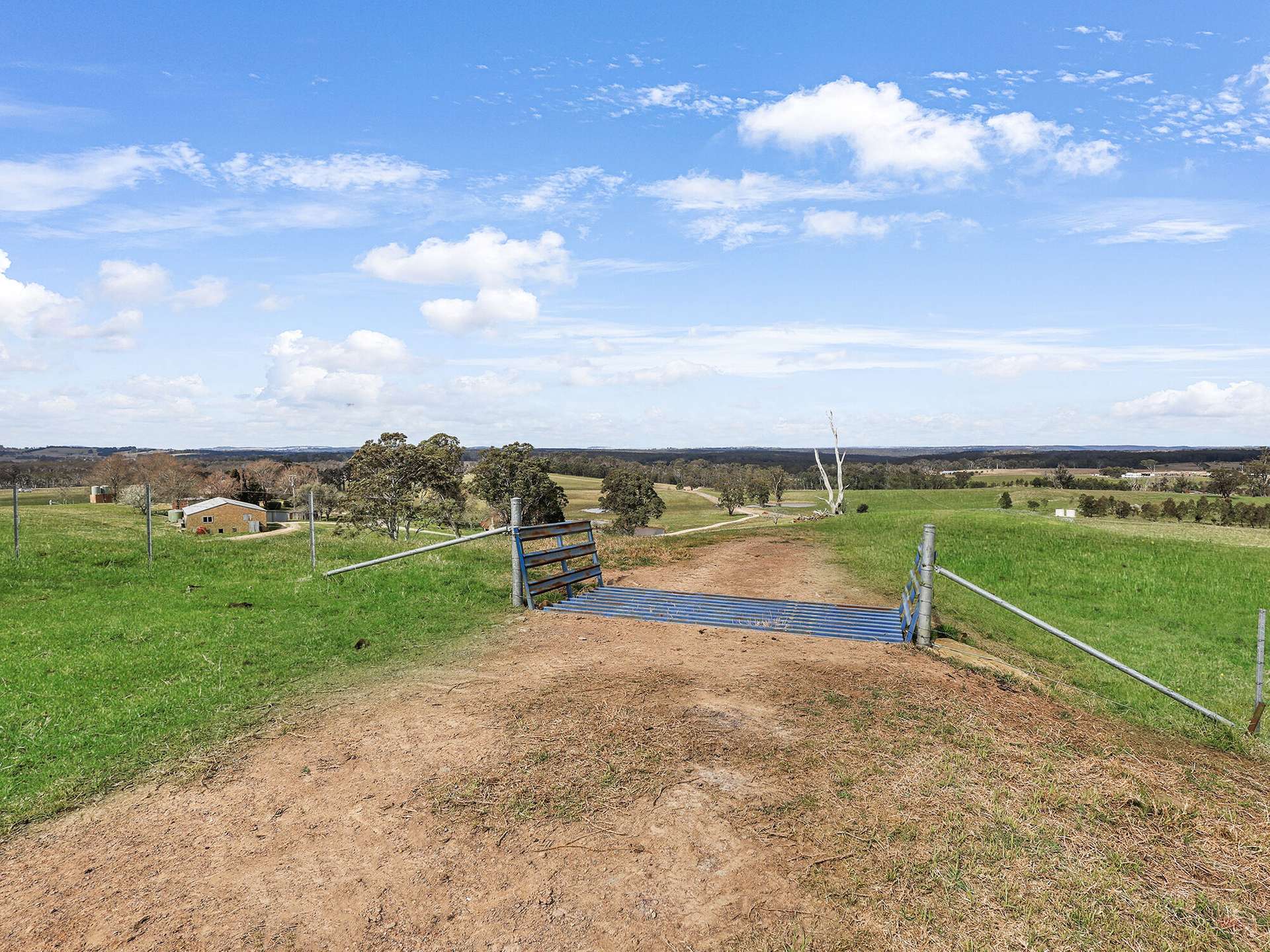 60 Wanganderry Road, High Range For Sale by Farmbuy.com - image 14
