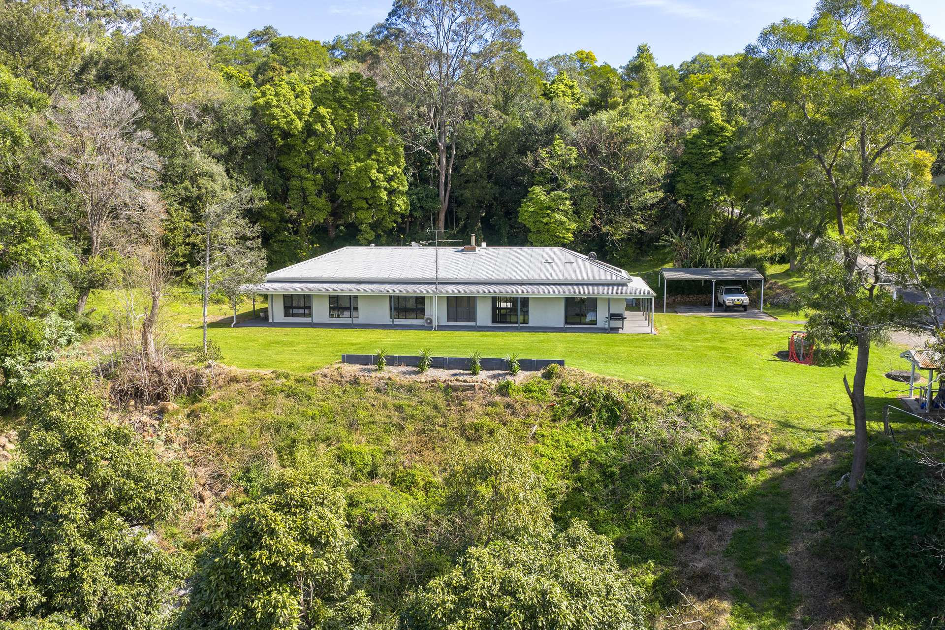 40 Tomlins Road, Broughton Village For Sale by Farmbuy.com - image 3