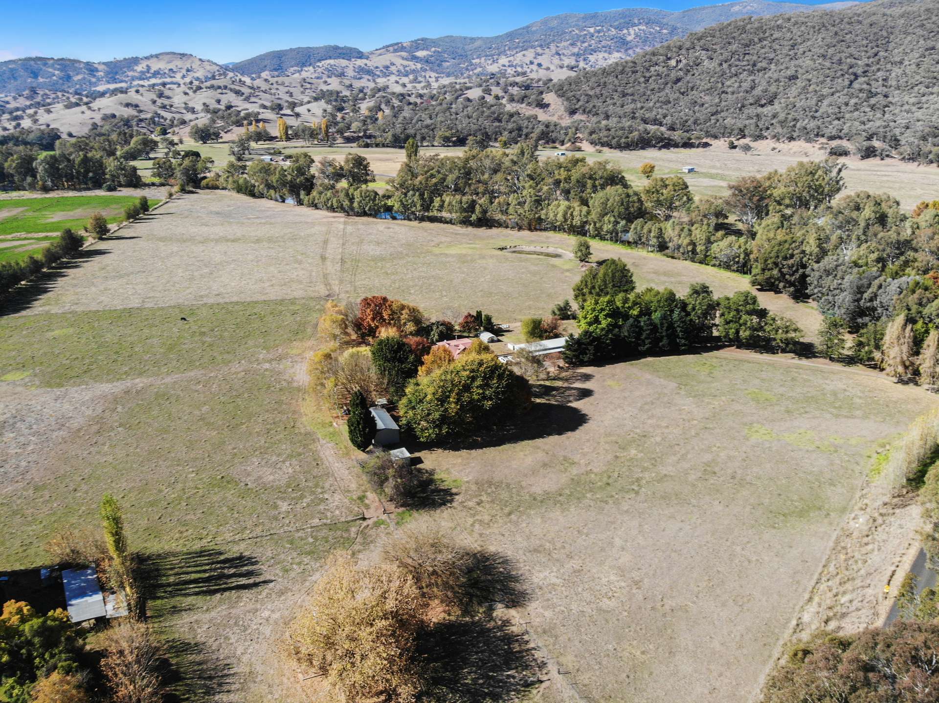 135 West Blowering Road, Tumut Sold by Farmbuy.com - image 23