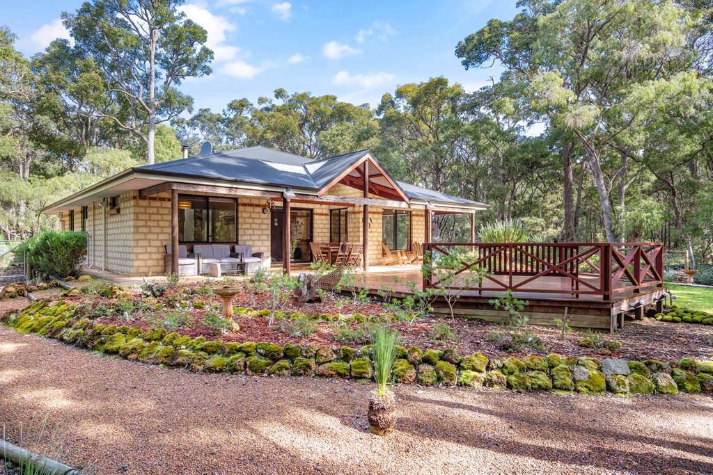 26 Woodland Drive, Burnside WA 6285