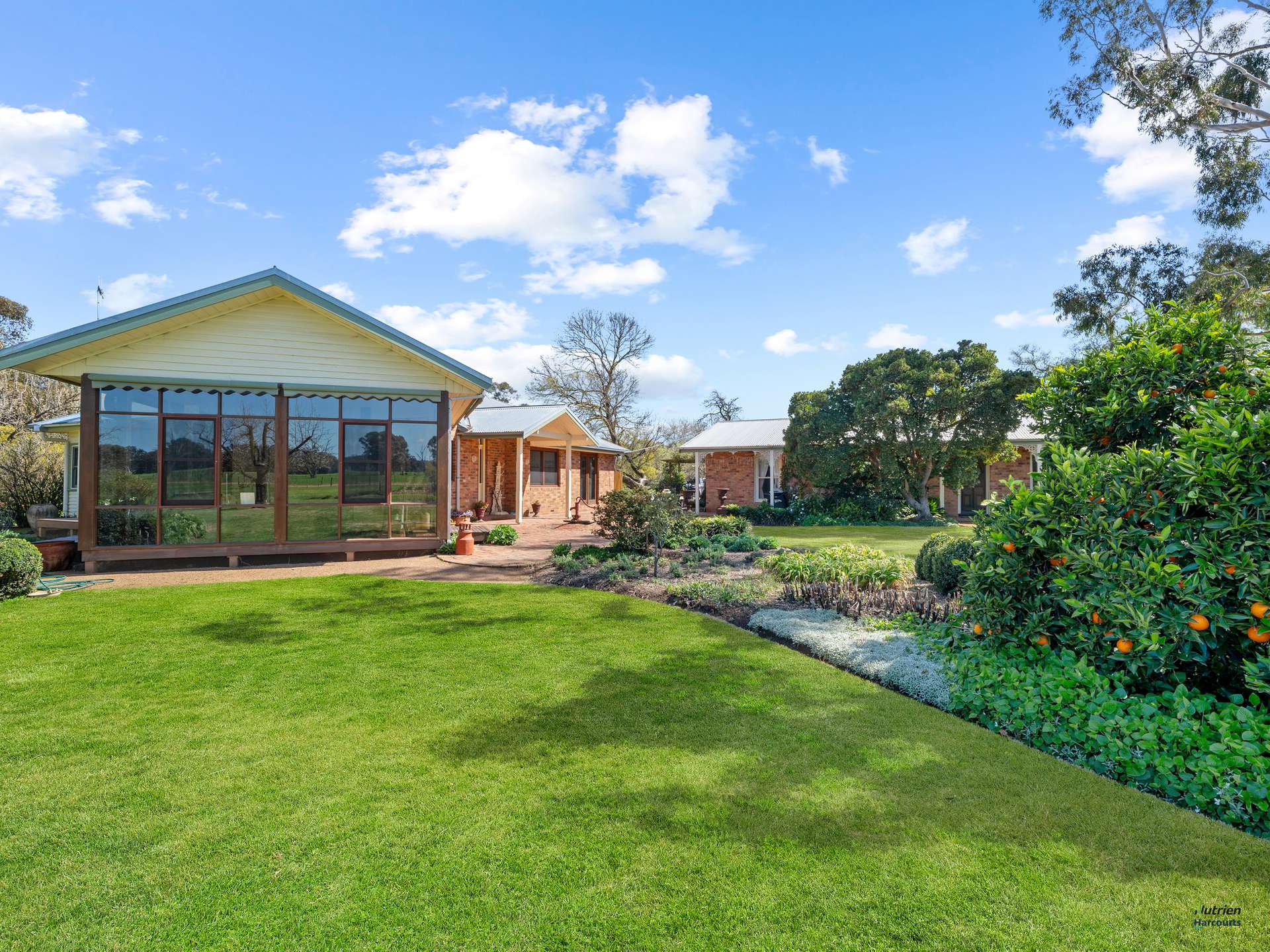 193 Flynn Road, Devenish Sold by Farmbuy.com - image 4