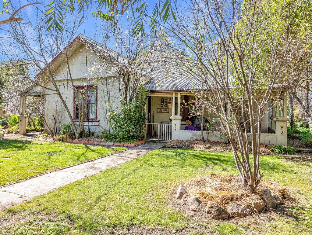 64 Main Street, Devenish VIC 3726