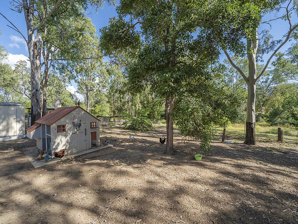 250 Esk Hampton Road, Esk Sold by Farmbuy.com - image 14