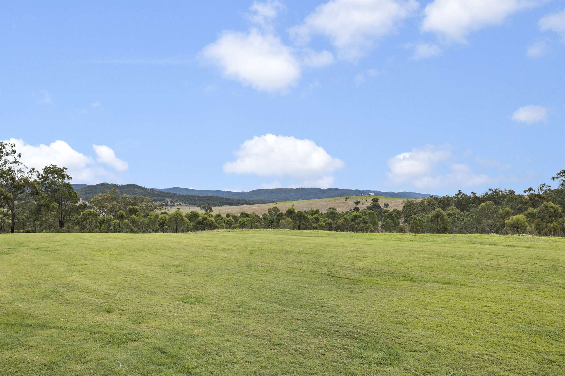 856 Esk Crows Nest Road, Biarra For Sale by Farmbuy.com - image 18