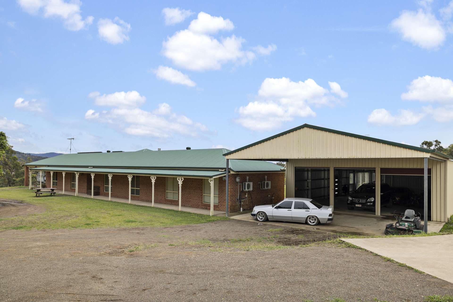 856 Esk Crows Nest Road, Biarra For Sale by Farmbuy.com - image 2
