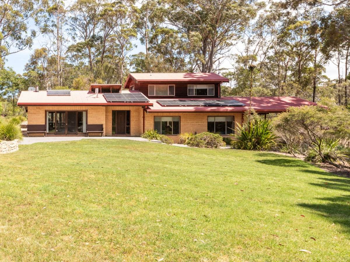 57 Strathmore Crescent, Kalaru Sold by Farmbuy.com - image 1