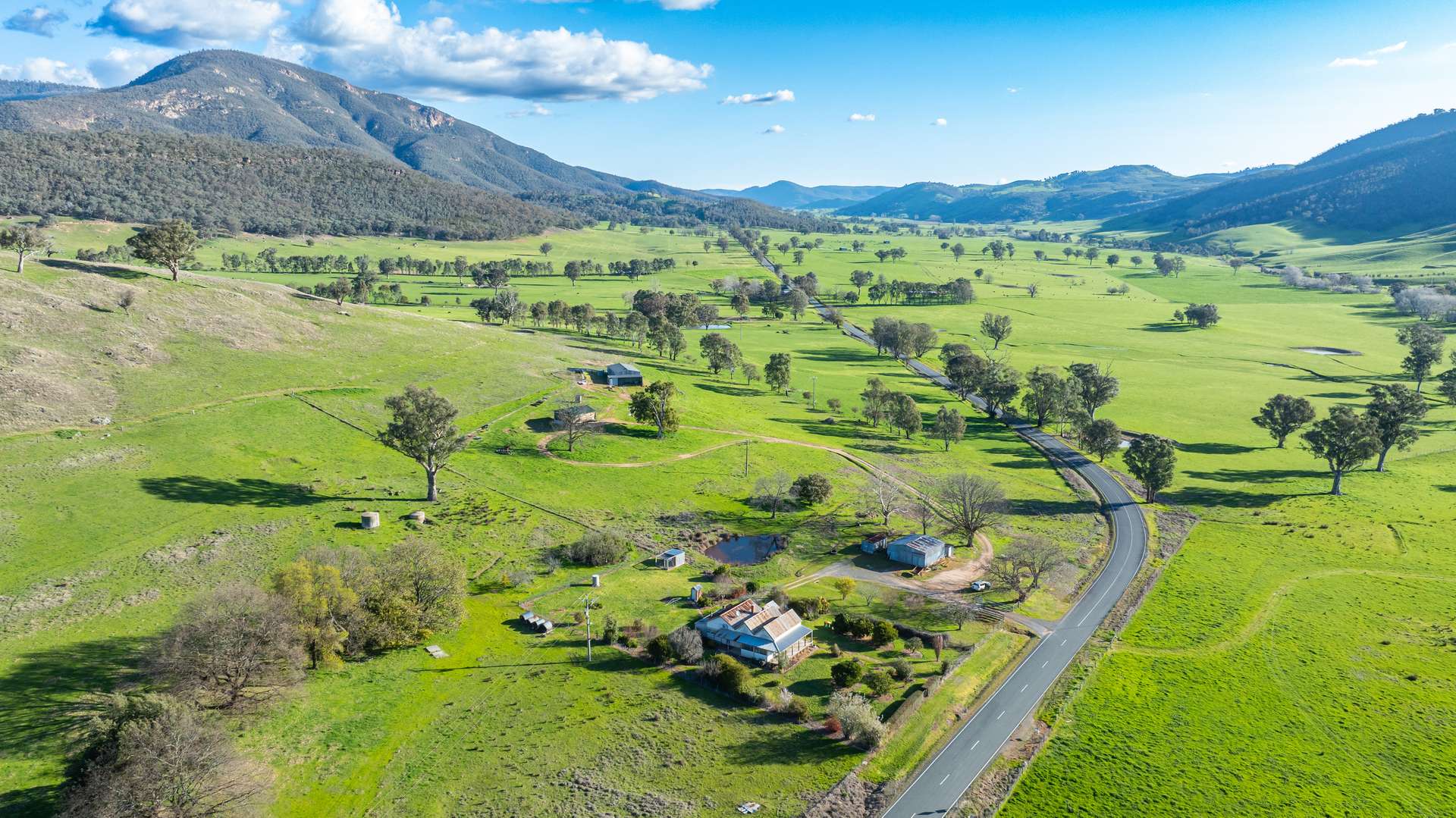 2852 Shelley Road, Walwa For Sale by Farmbuy.com - image 8