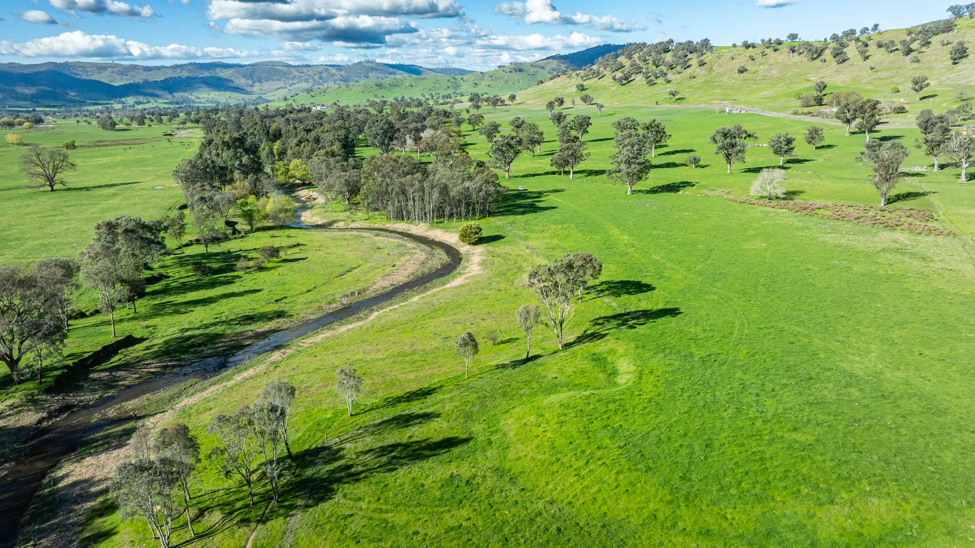 2852 Shelley Road, Walwa For Sale by Farmbuy.com - image 5