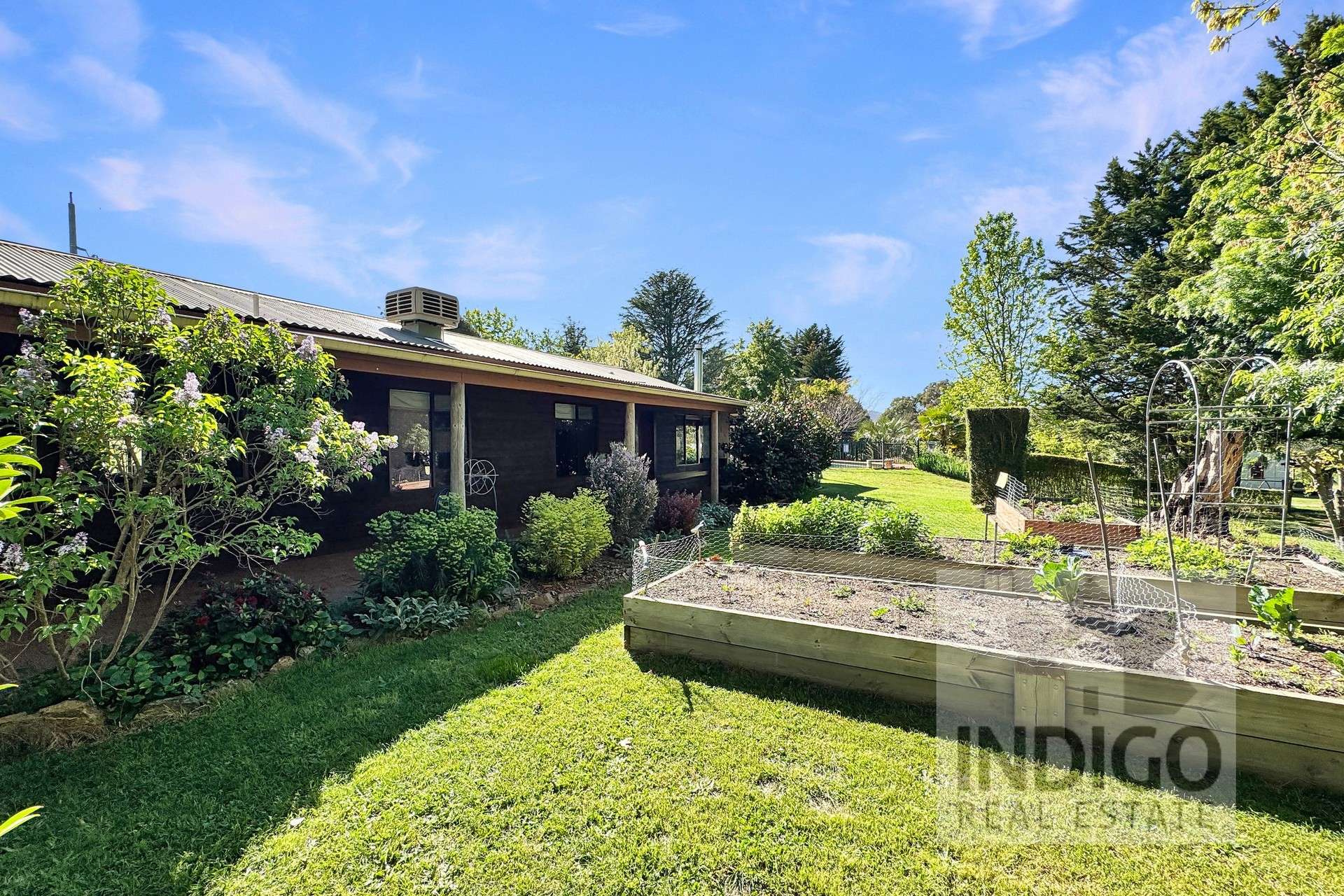 1149 Beechworth-Wodonga Road, Wooragee For Sale by Farmbuy.com - image 2
