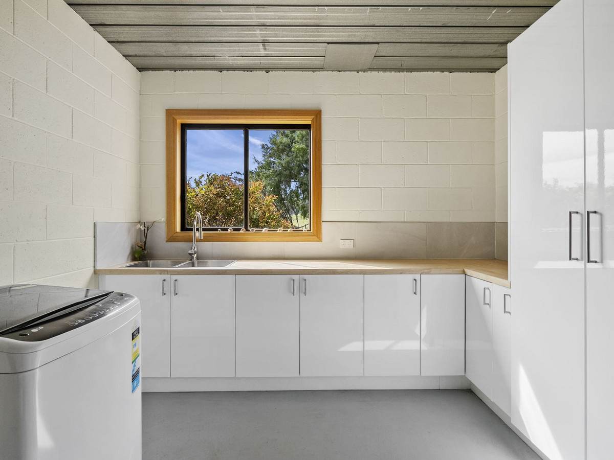 406 Kellevie Road, Kellevie For Sale by Farmbuy.com - image 11