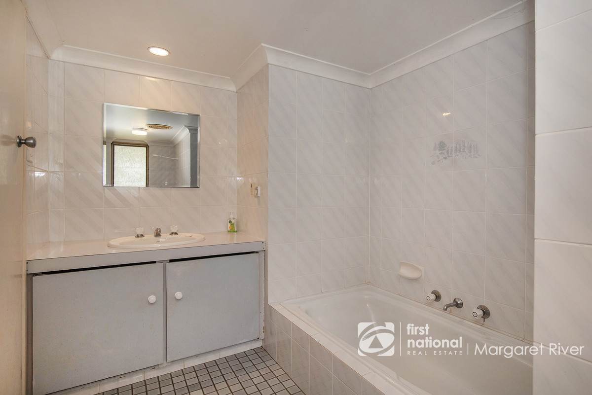 Witchcliffe Sold by Farmbuy.com - image 32