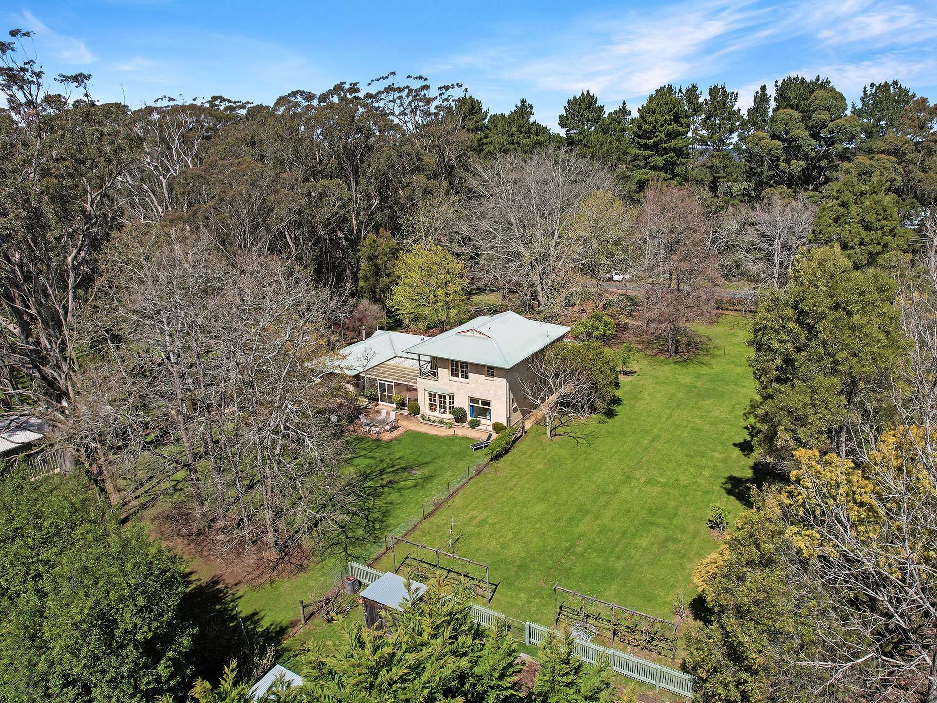 122 Cornwall Road, Exeter For Sale by Farmbuy.com - image 5