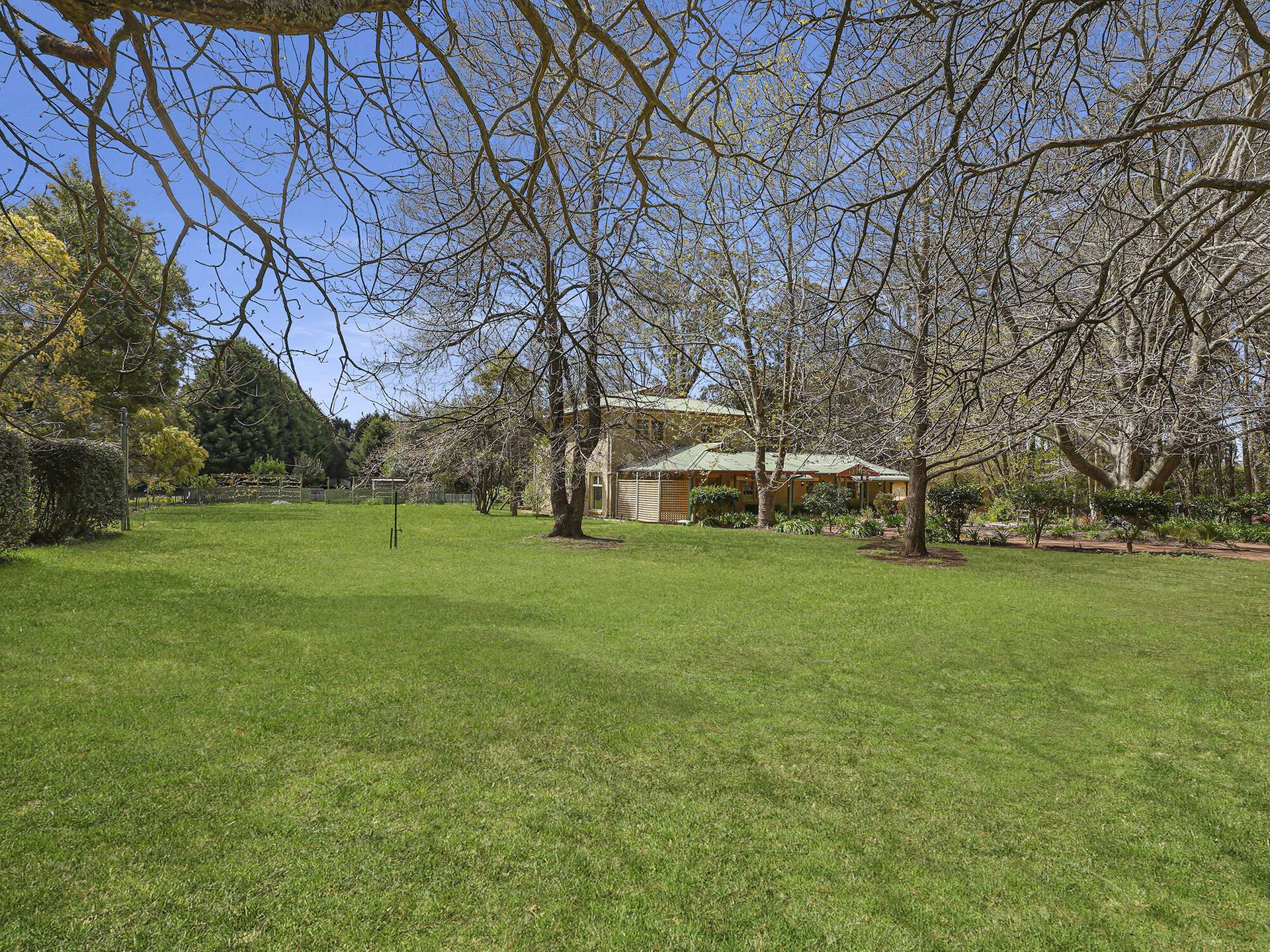 122 Cornwall Road, Exeter For Sale by Farmbuy.com - image 33