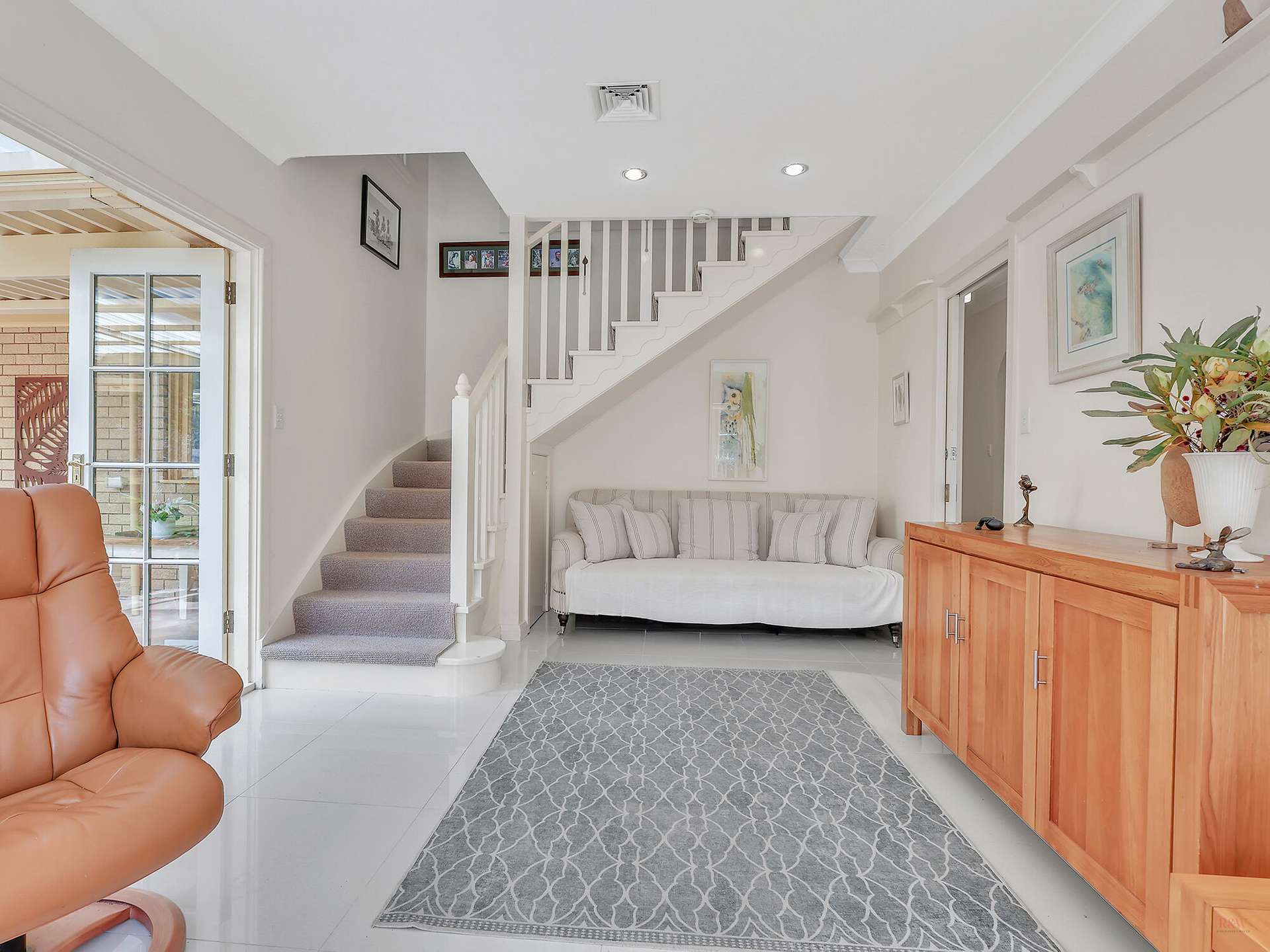 122 Cornwall Road, Exeter For Sale by Farmbuy.com - image 9