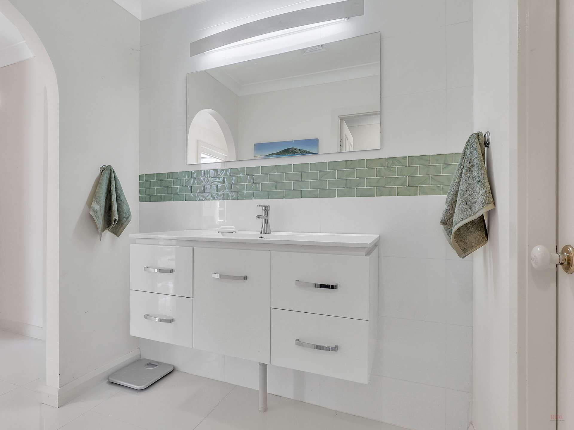 122 Cornwall Road, Exeter For Sale by Farmbuy.com - image 25
