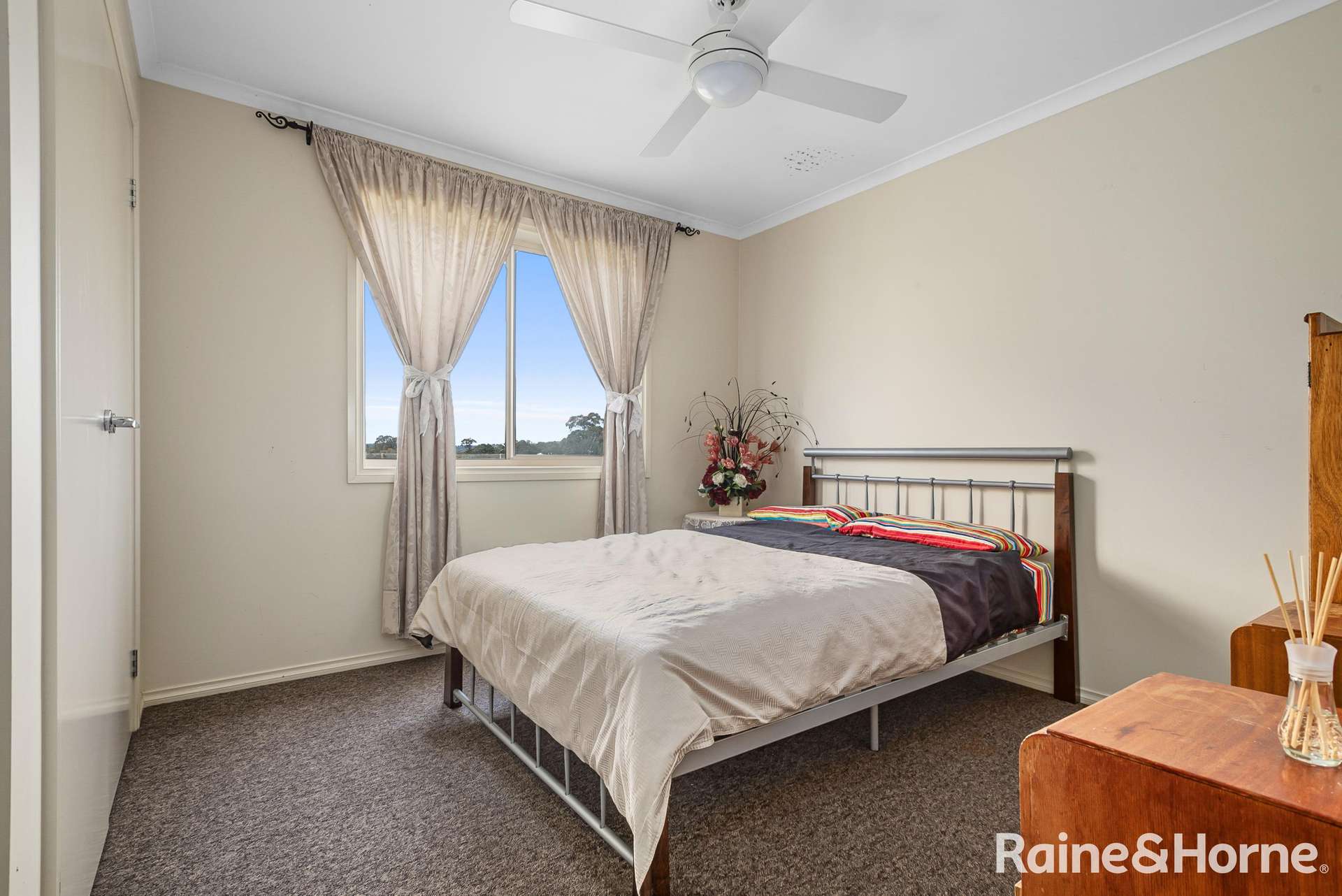 16 Olivers Lane West, Elphinstone Sold by Farmbuy.com - image 10
