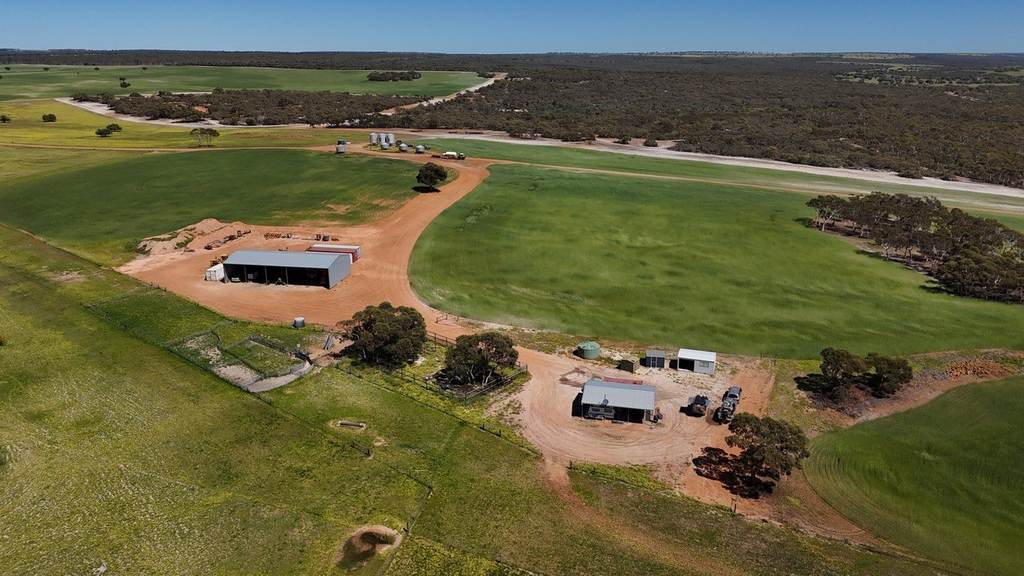 2305 Watheroo Road, Boothendarra WA 6521
