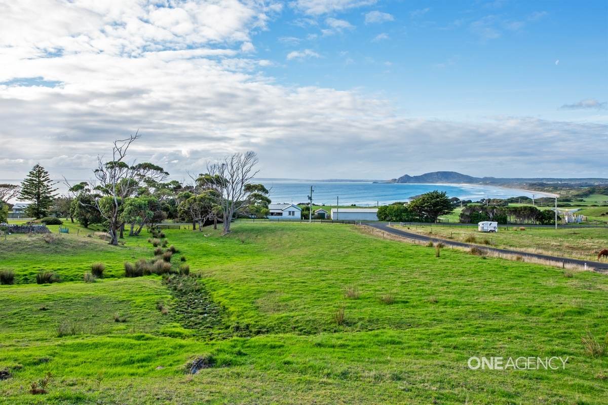 213 Green Point Road, Marrawah For Sale by Farmbuy.com - image 2
