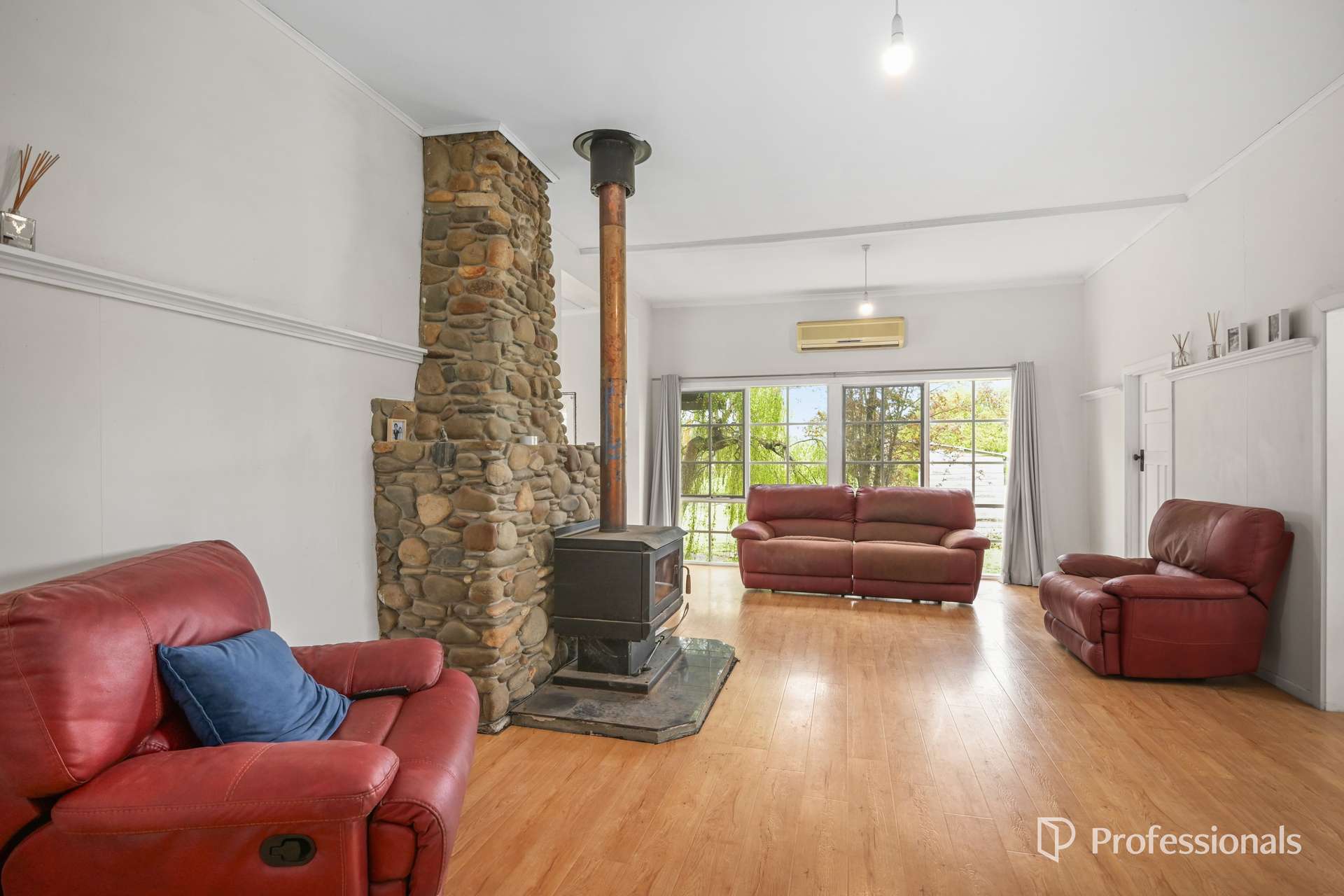 230 Station Road, Wesburn For Sale by Farmbuy.com - image 11